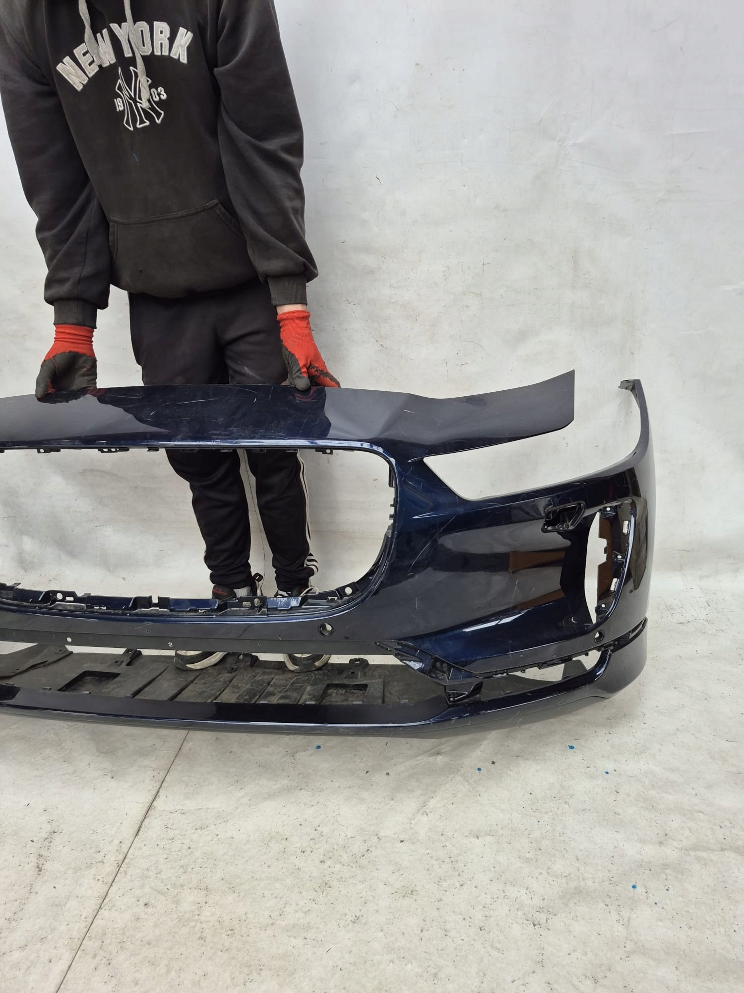 JAGUAR and-PACE X590 18- bumper front front PDC SPR J9D3-17F003-A