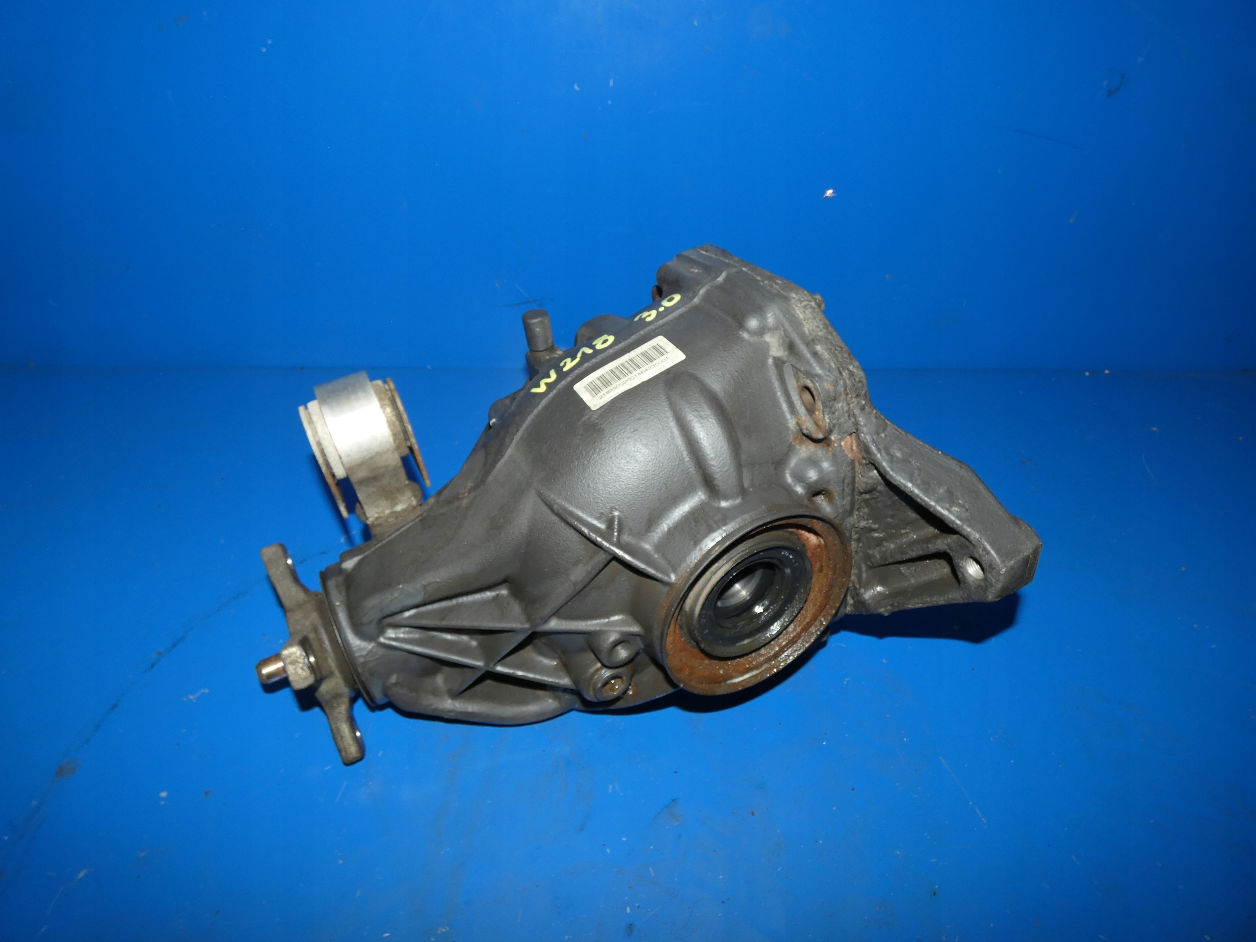 MERCEDES CLS W218 E W212 differential diff rear part 2.47