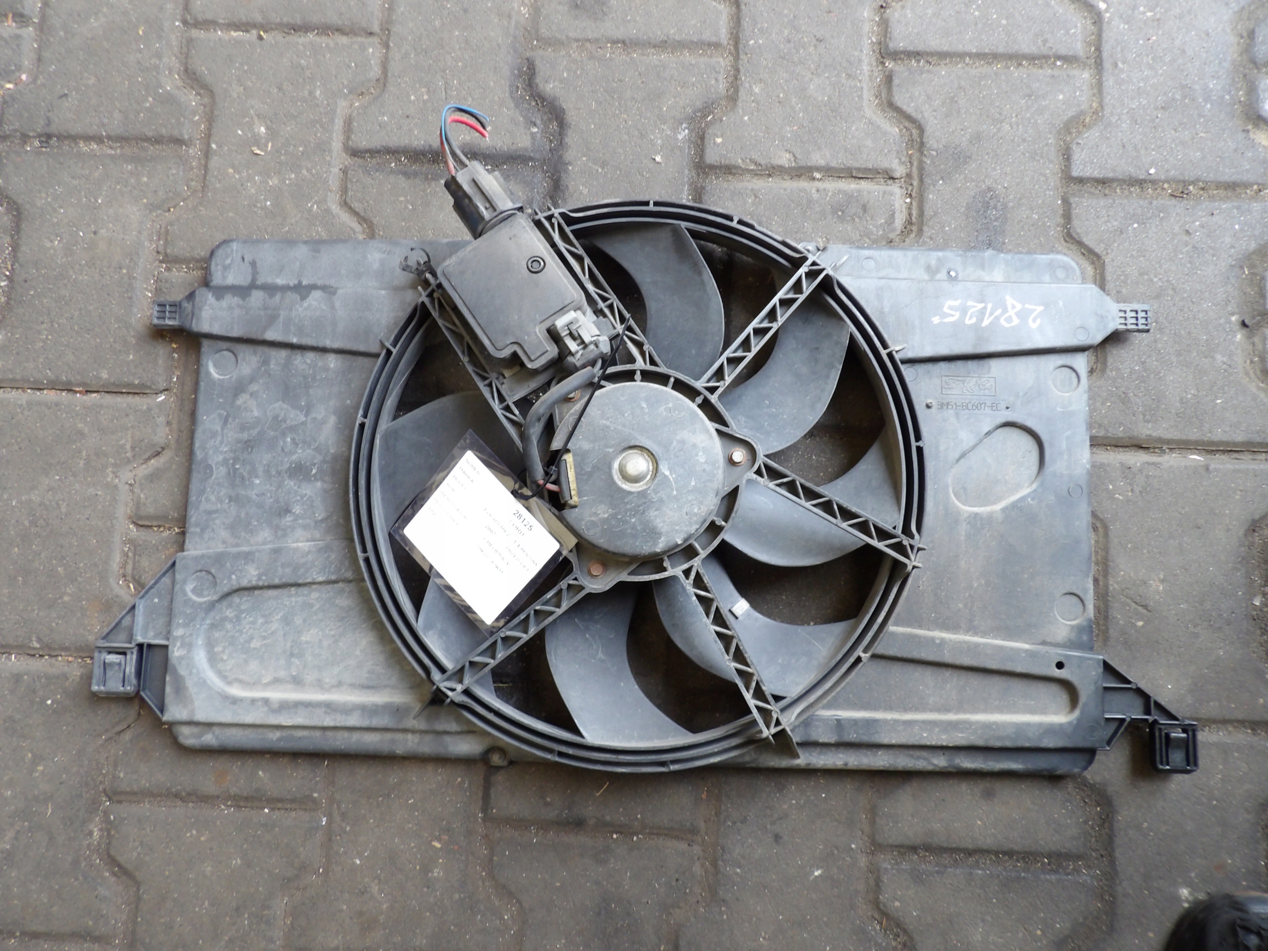 Ford Focus MK2 ventilátor chladiče 3M518C607EC