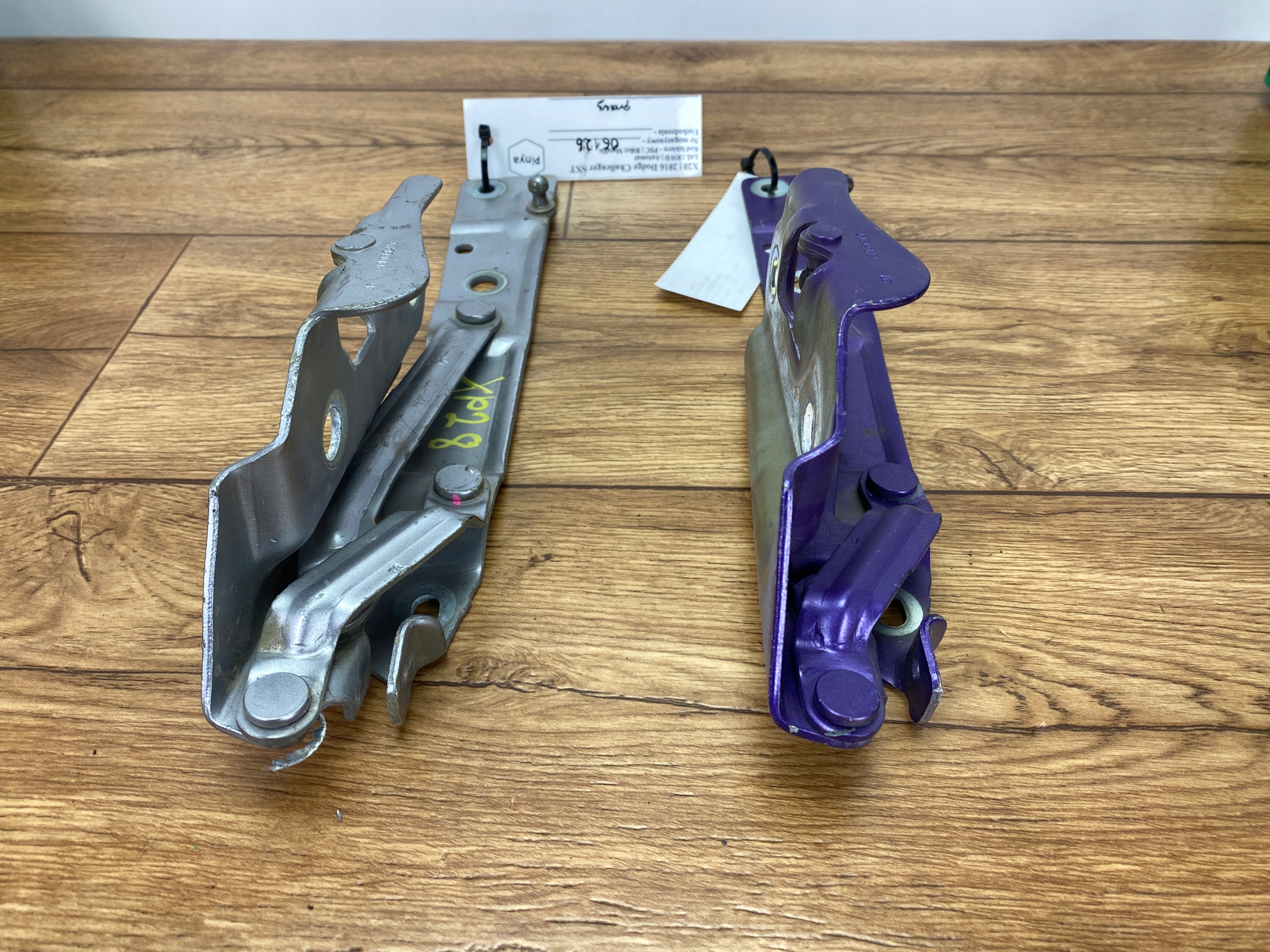 hinge bonnet boot rear part right Dodge Challenger 2015+ USA