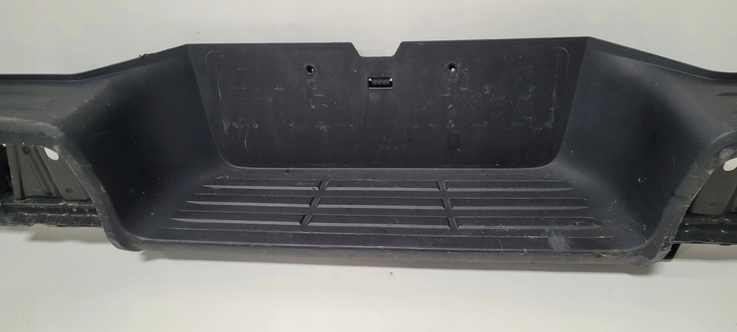 BELKA ZDERZAKA TYŁ STOPIEŃ TOYOTA HILUX 2015-20 Typ samochodu Samochody osobowe