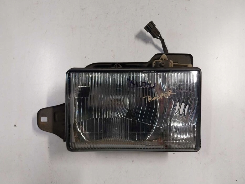 light left front Isuzu Trooper Europa