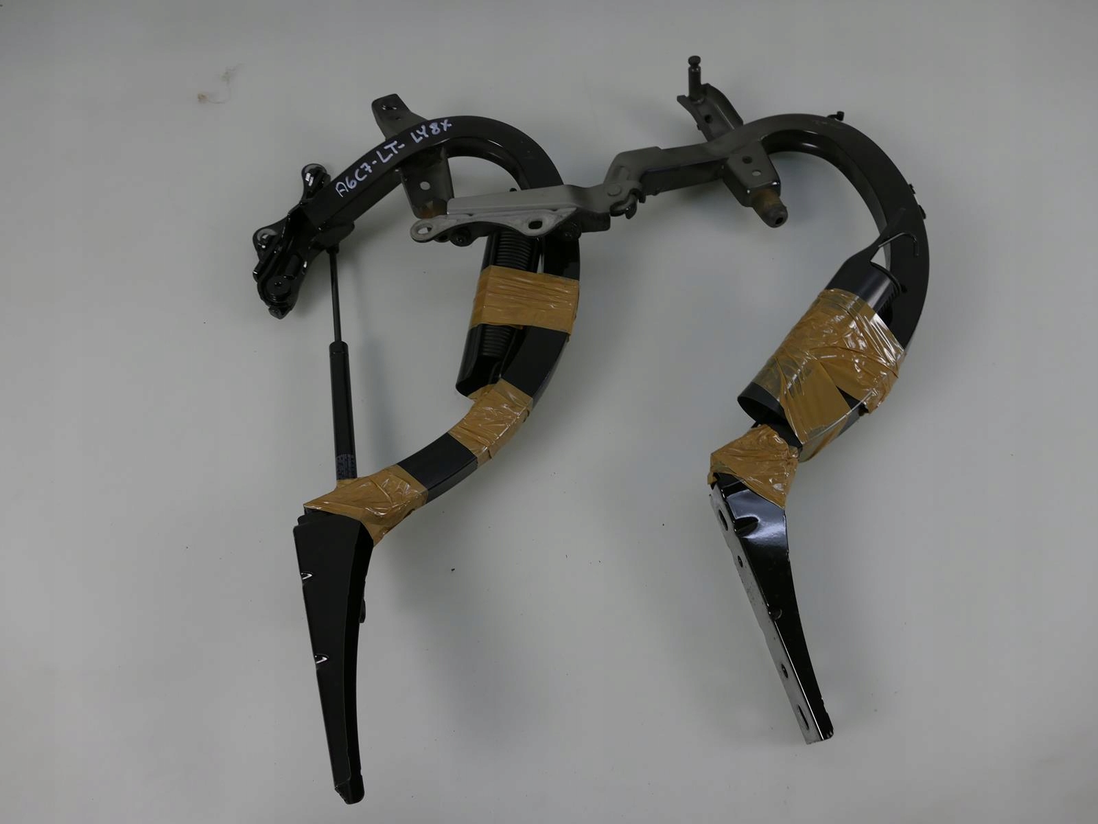 AUDI A6 C7 sedan hinges bonnet boot hinge LY8X