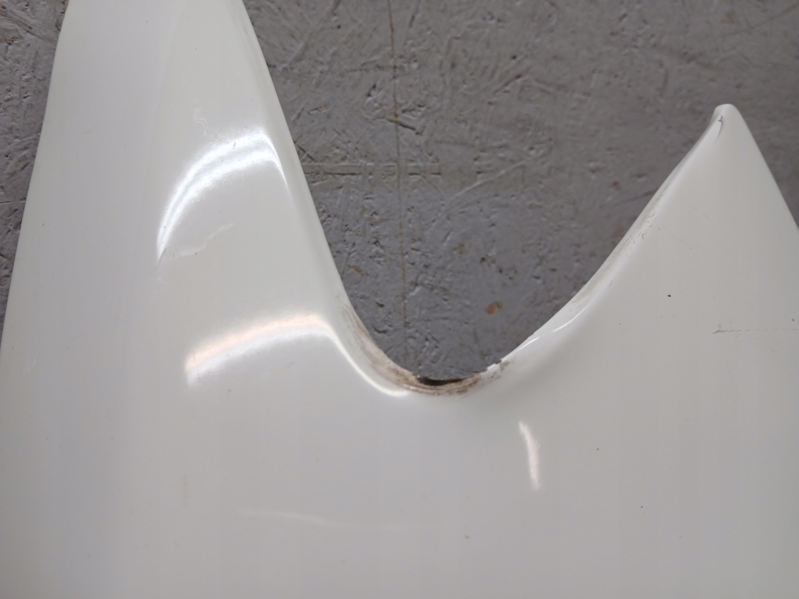 blatník předek pravý MITSUBISHI LANCER X 07