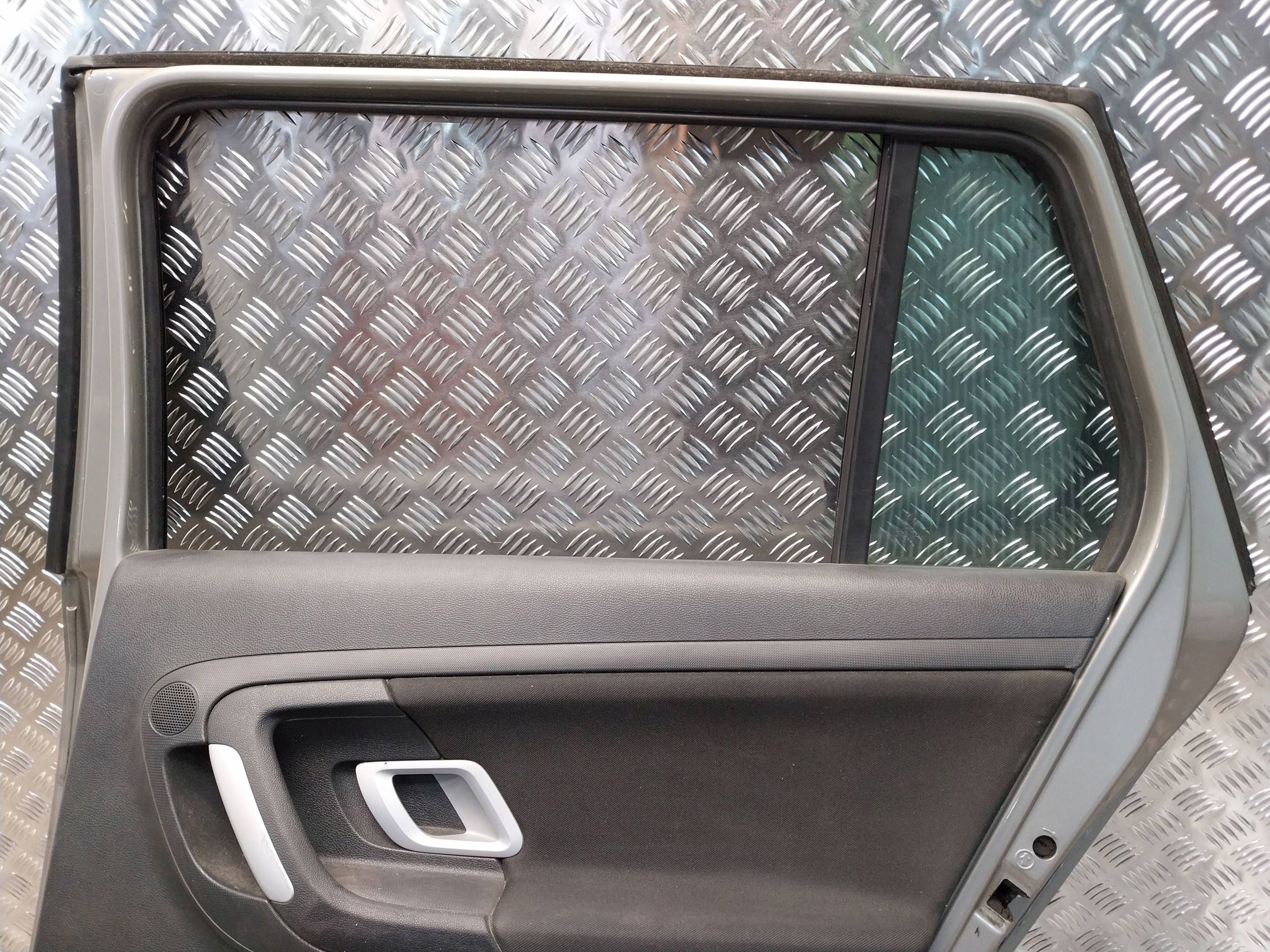 Tür heck rechts SKODA FABIA II KOMBI 07