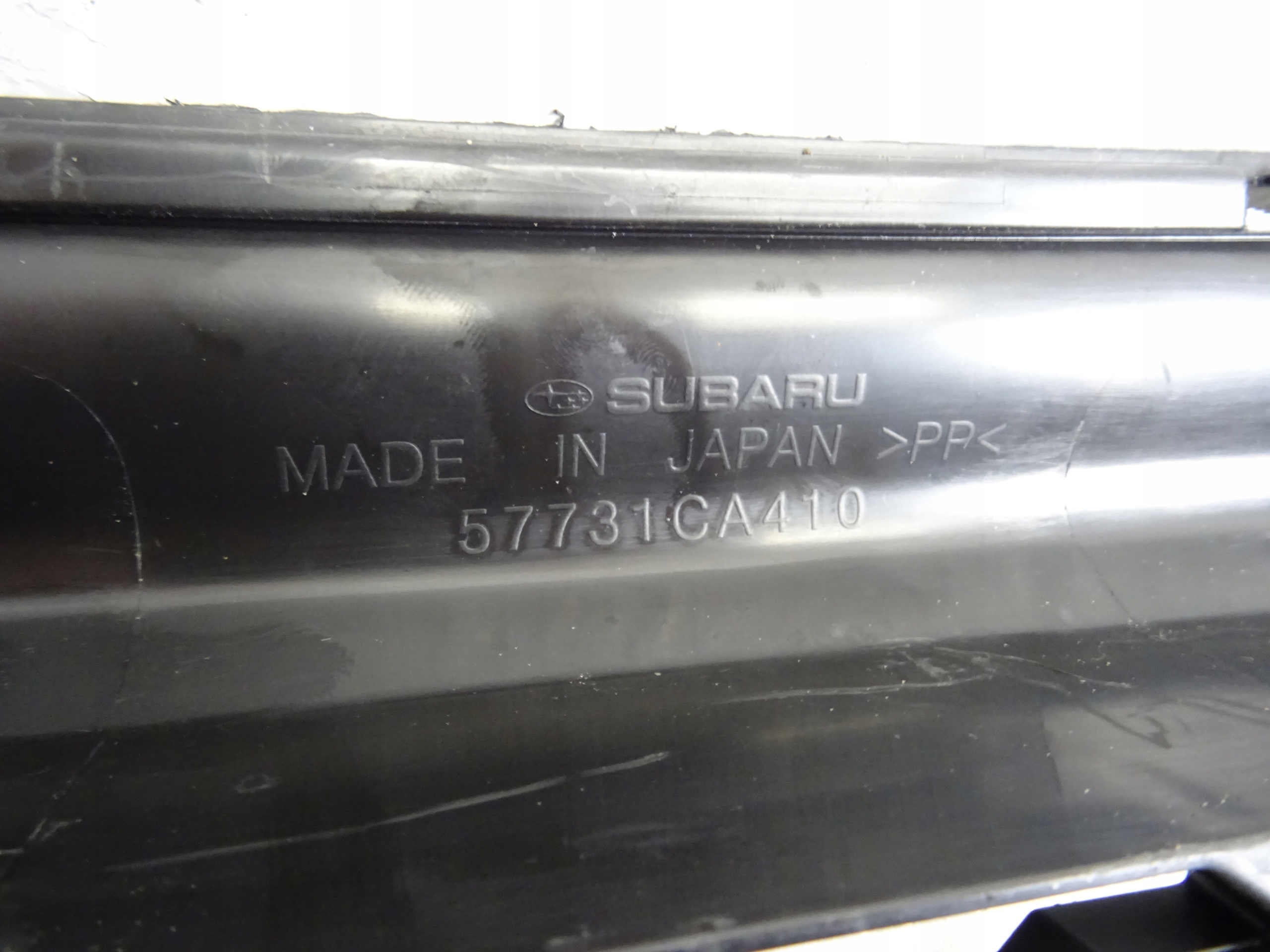 TOYOTA GT86 LIFT central grid of a bumper front front
