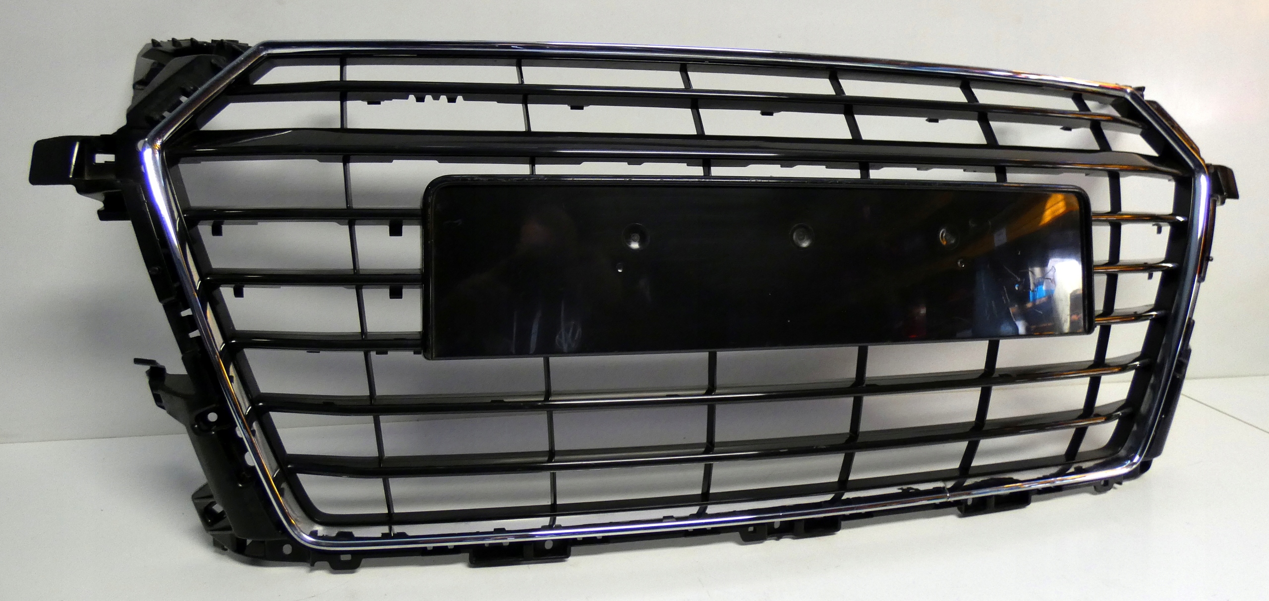 AUDI TT SLINE S-LINE 8S0853651 hűtőrács hűtőrács maszk
