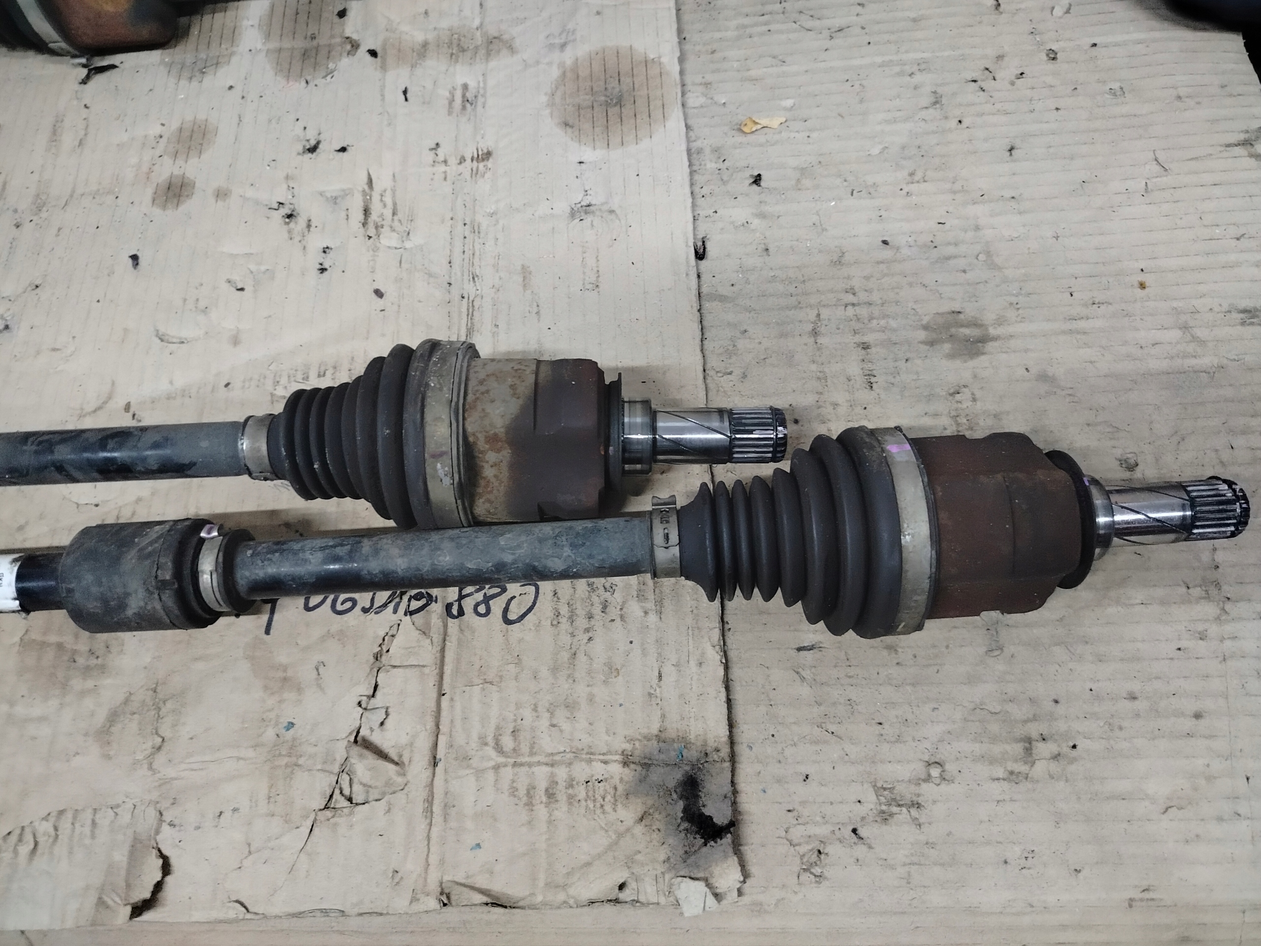 semi-axis left right Opel Corsa E 1.3 CDTI B13DTE 13486866 ABH6 13486867 ABH7