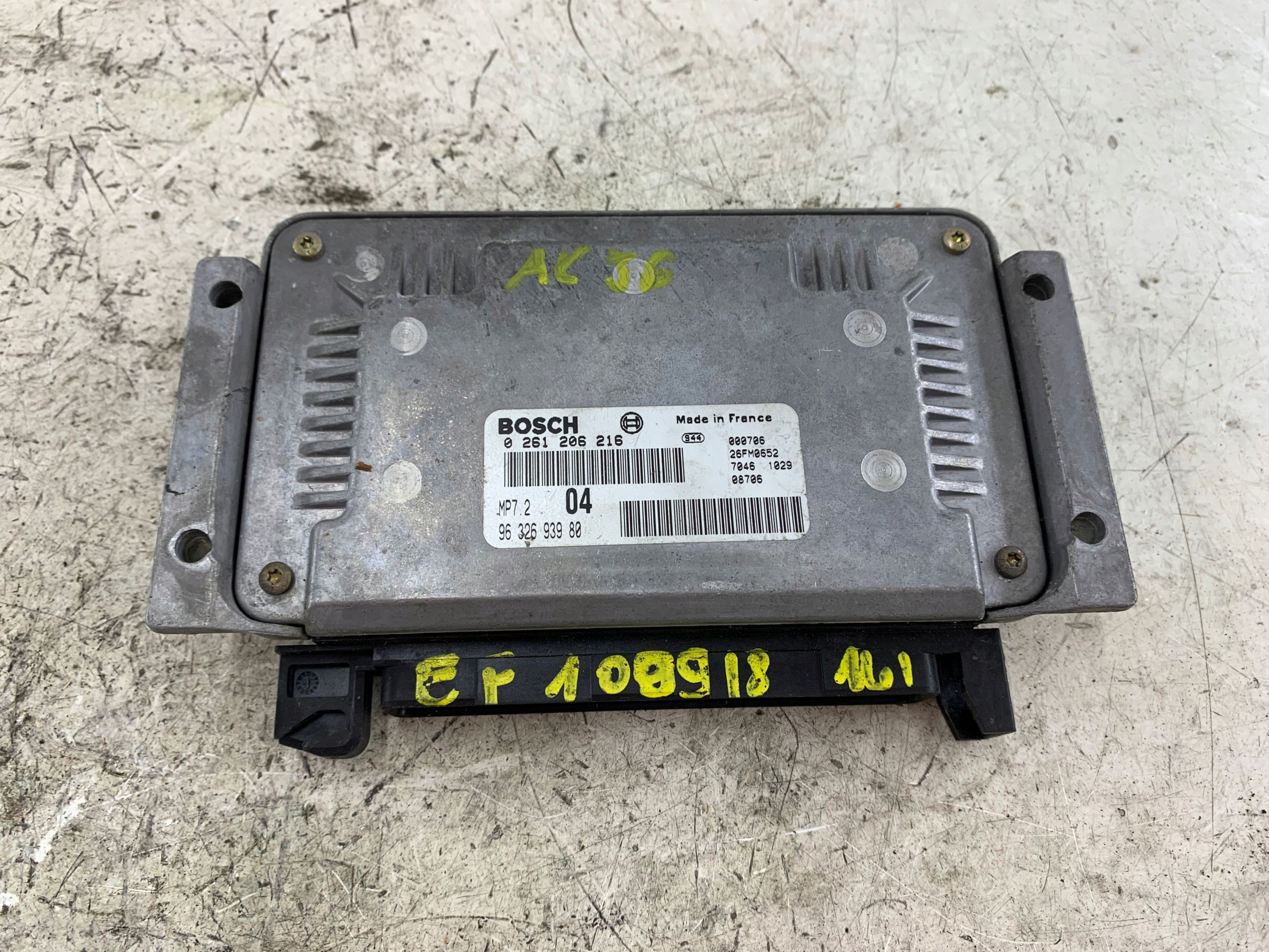 CITROEN XSARA 1.6 unité de commande électronique uce moteur 9632693980
