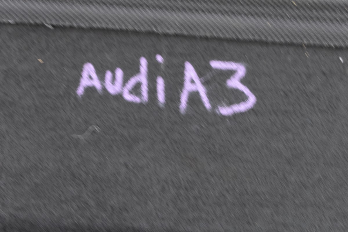plato boot AUDI A3 8V HATCHBACK 2013R