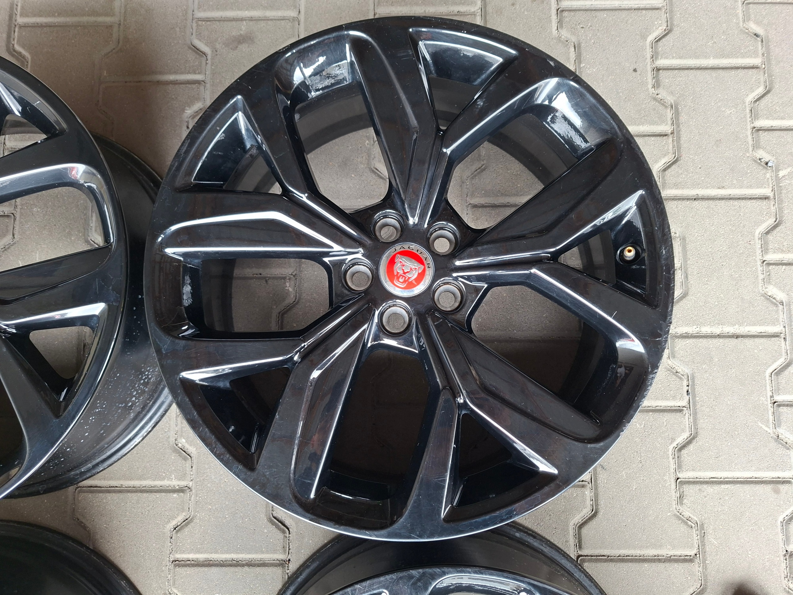 CERCHI di alluminio CERCHI RUOTE R20 8.0 J ET52 J9D3-1007-KB JAGUAR e-PACE X590