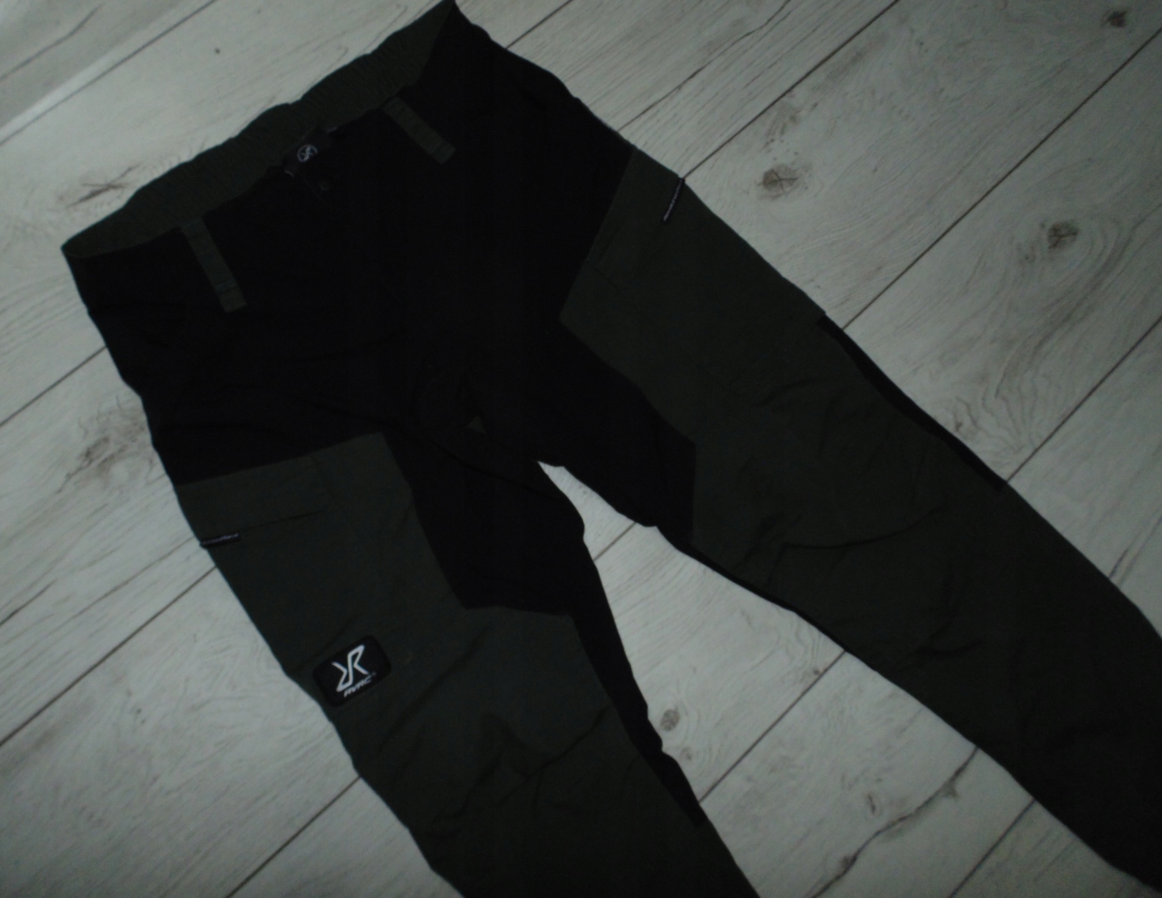 REVOLUTION RACE RVRC SPODNIE TURYSTYCZNE TREKKINGOWE r. 3XL Kolor zielony