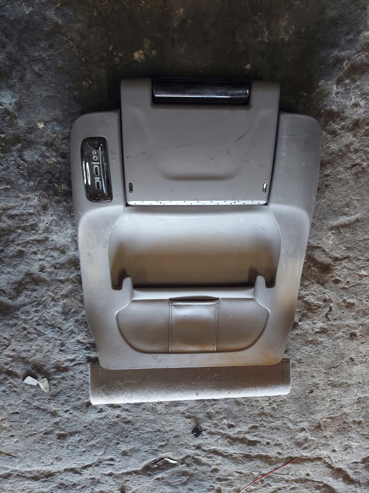 PACIFICA 2016-2020R ЗАВОДСКОЙ DVD-ЭКРАН