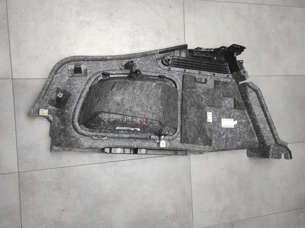 Audi A5 8T boot upholstery right 8T8863880M
