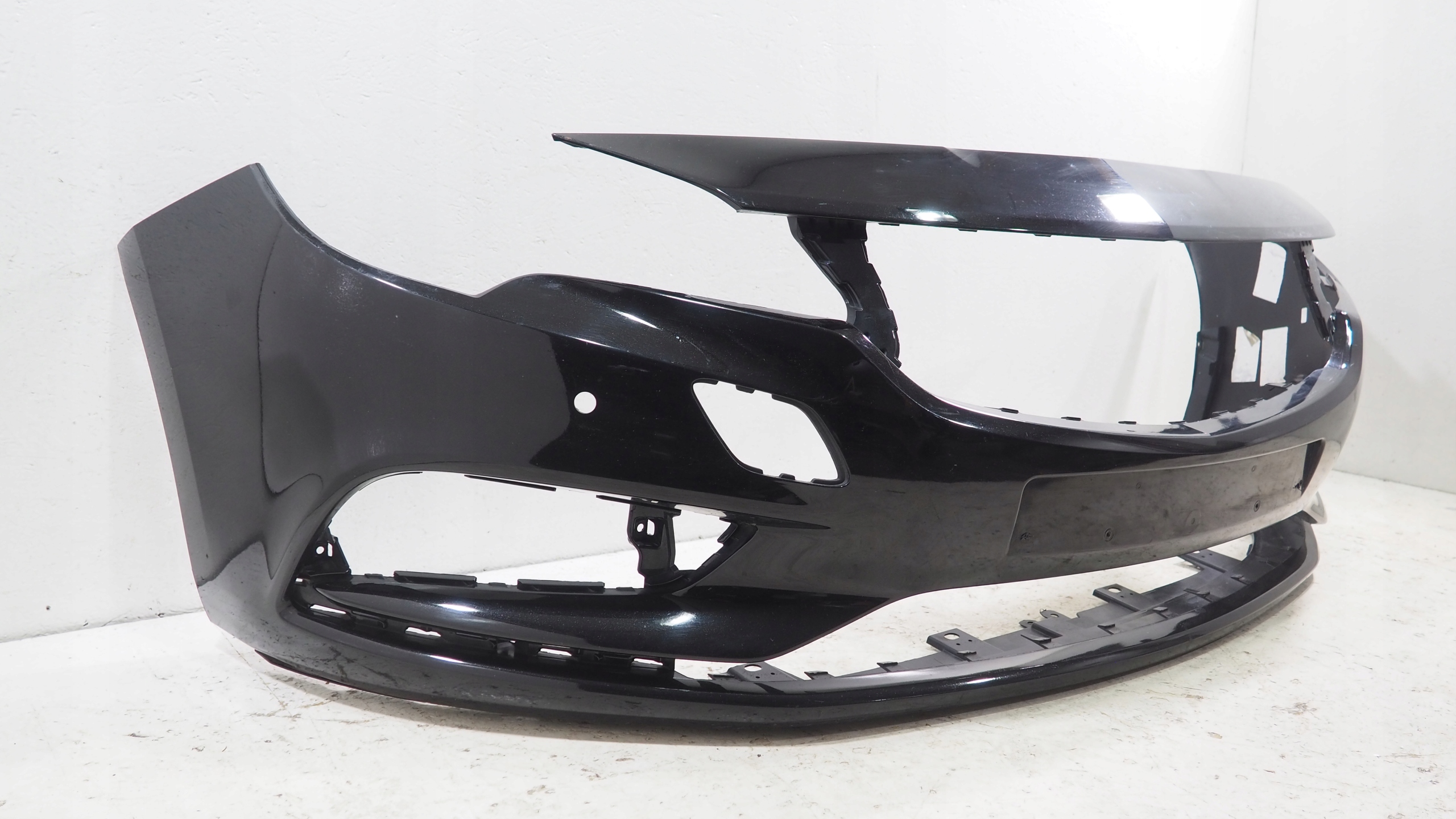 Opel Astra V K bumper front front 39052730