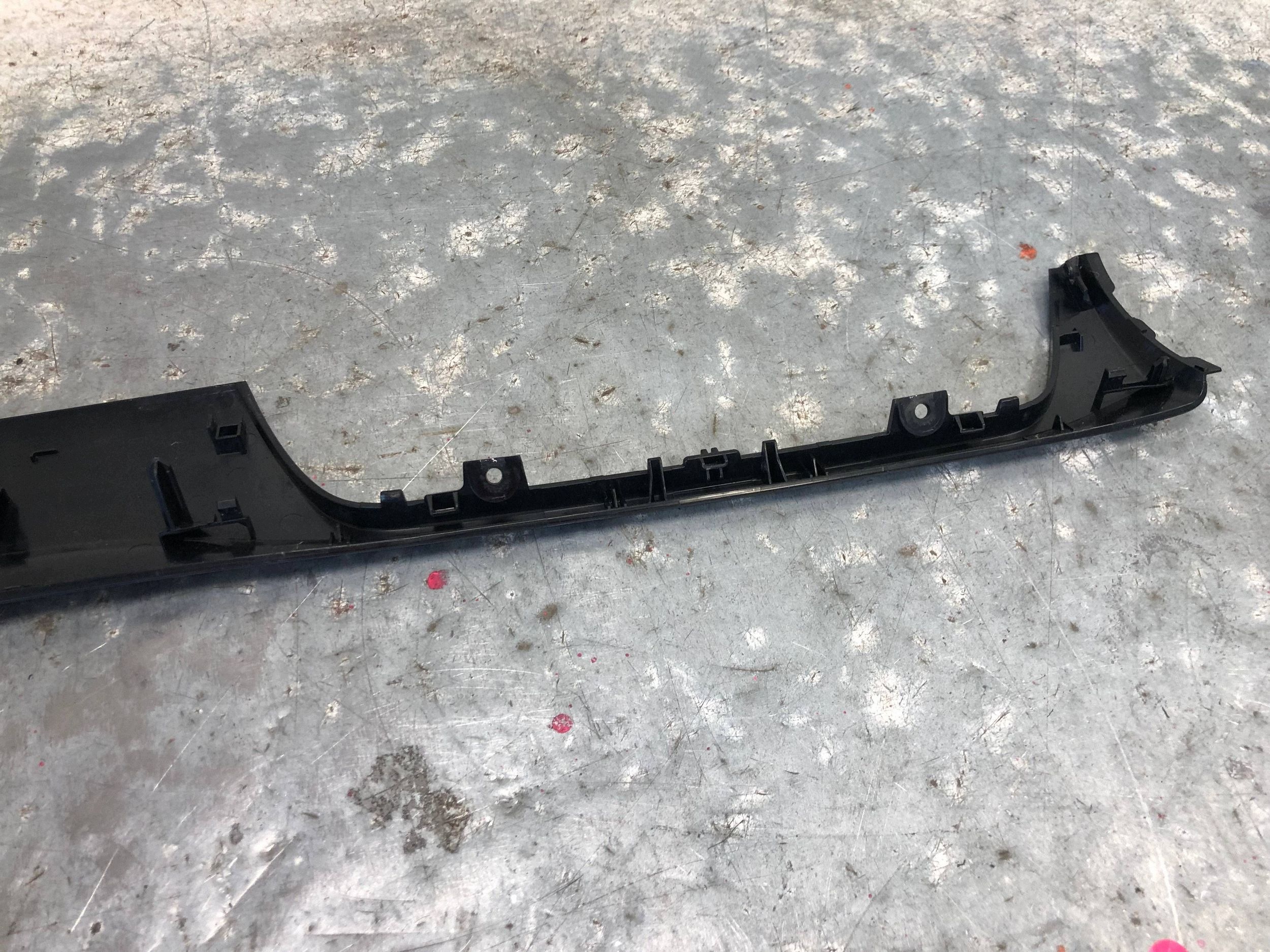 moulage DEKOR console SKODA RAPID 5JB858134B