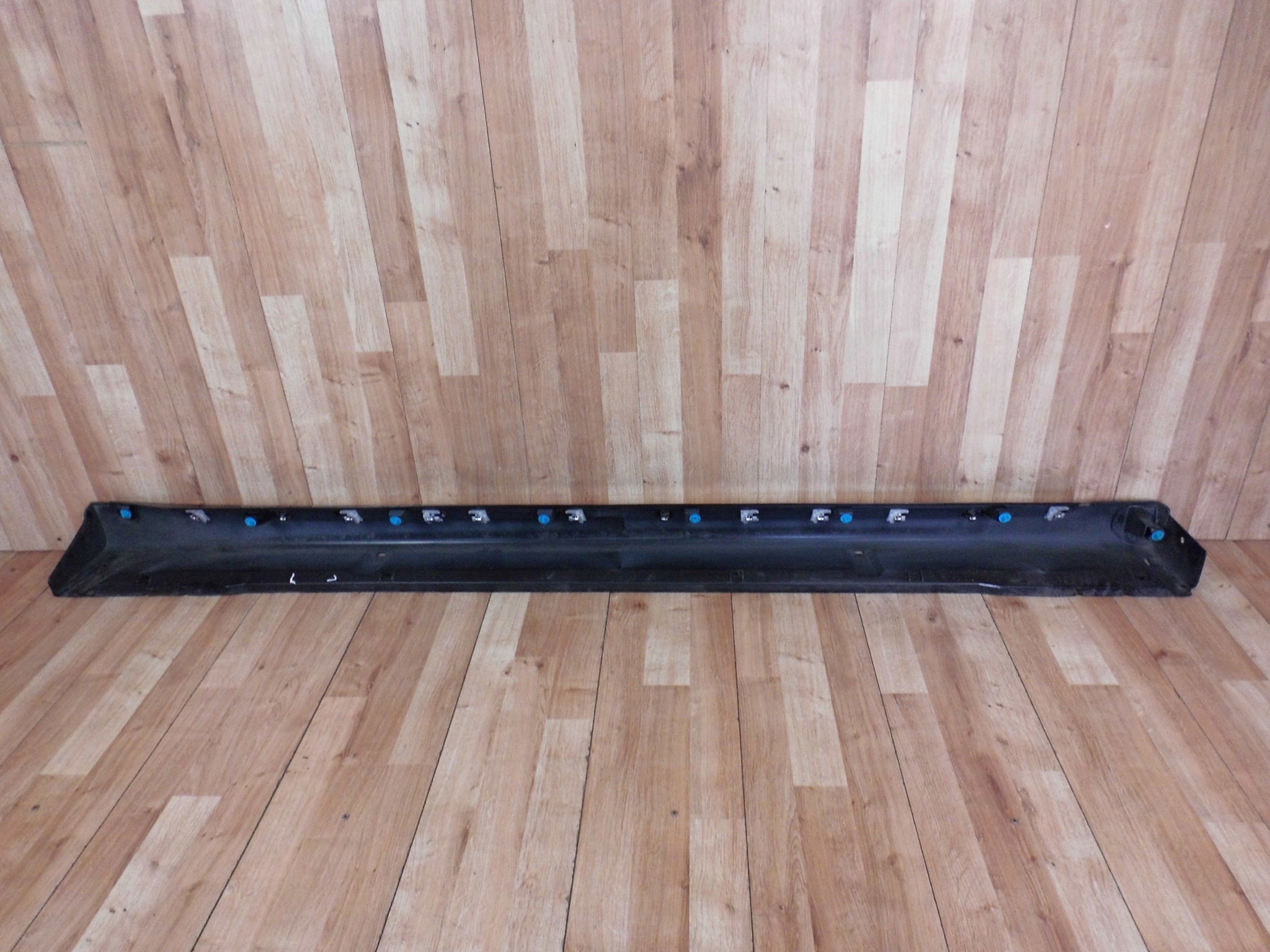 Mitsubishi Outlander III moulding threshold left
