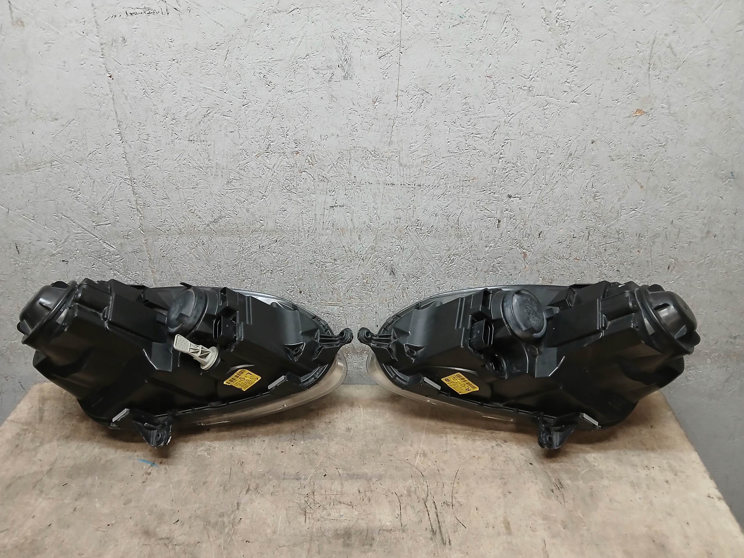light lights front right left VW GOLF V 5 1K6941005N 1K6941006N