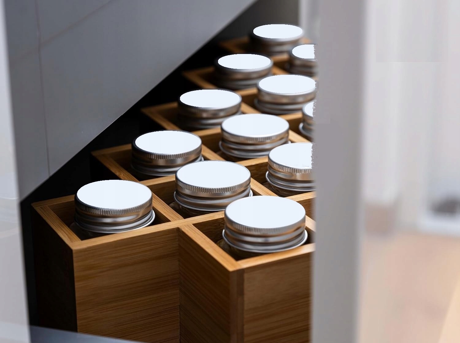 ZESTAW NA PRZYPRAWY DO ŻYWNOŚCI STOJAK ORGANIZER PRZYPRAWNIK SZKLANY SŁOIK Kolor naturalny