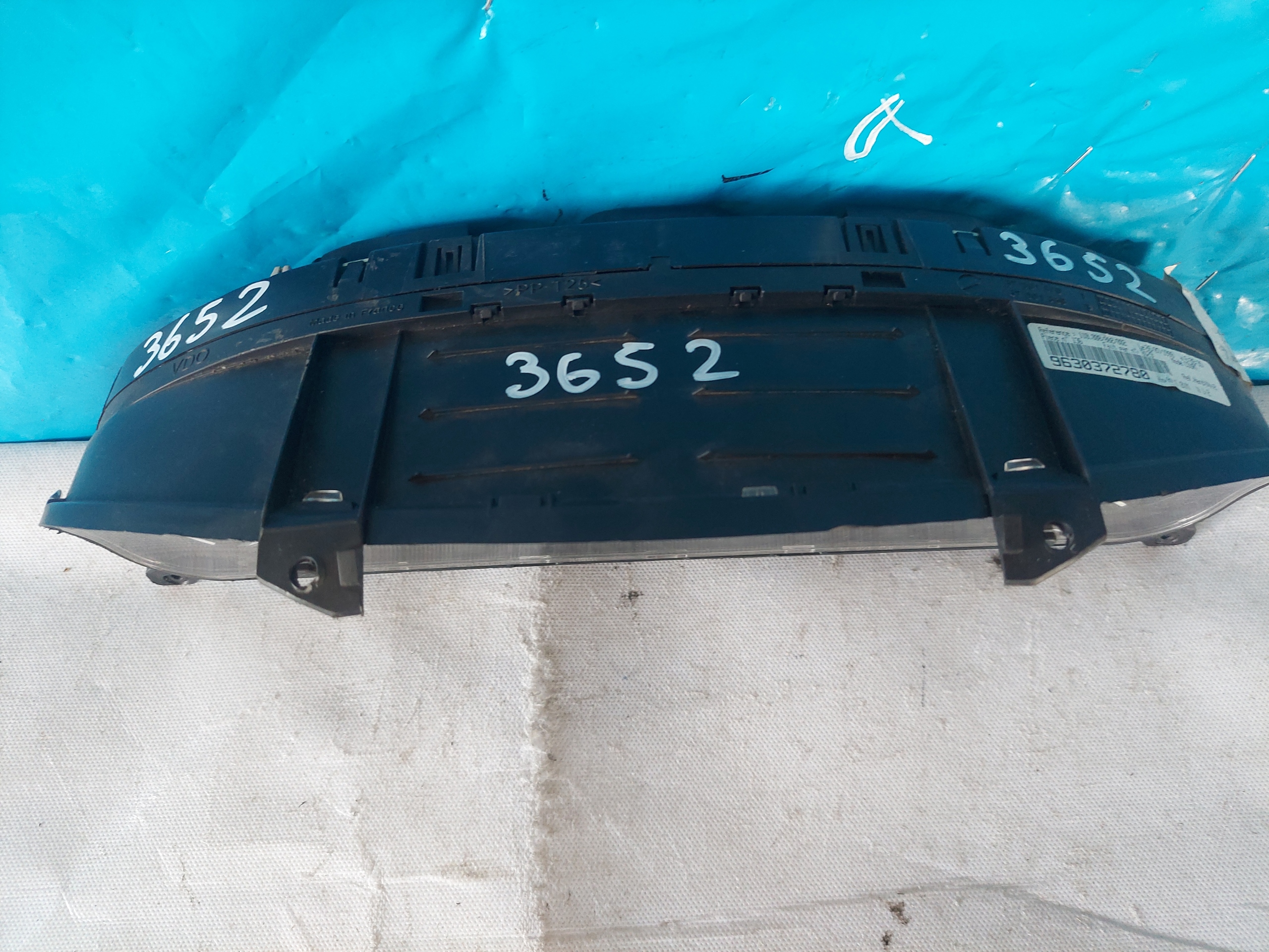 dials clock PEUGEOT 406 2.0 HDI 9630372780