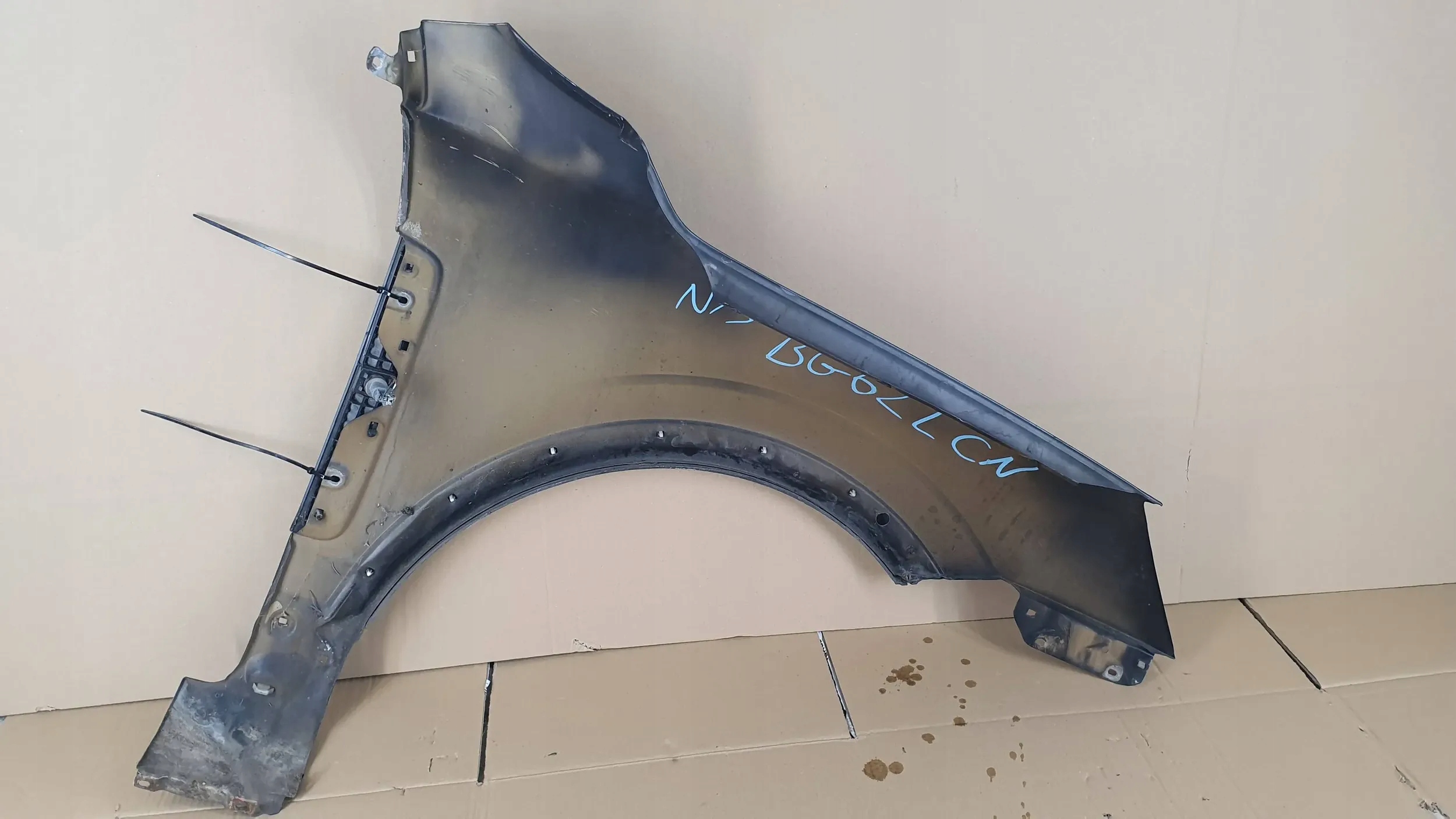Opel Antara lift 10- left fender front front $