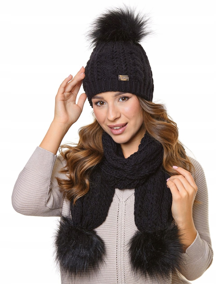 Dámský komplet čepice s bambulí a zimní šálou K2