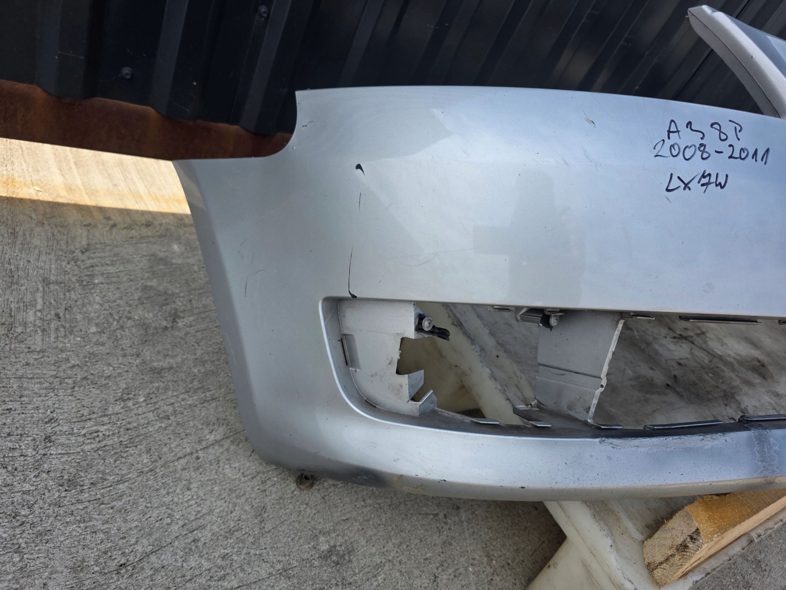 bumper front AUDI A3 8P LIFT 2008-2012 LX7W original !!!