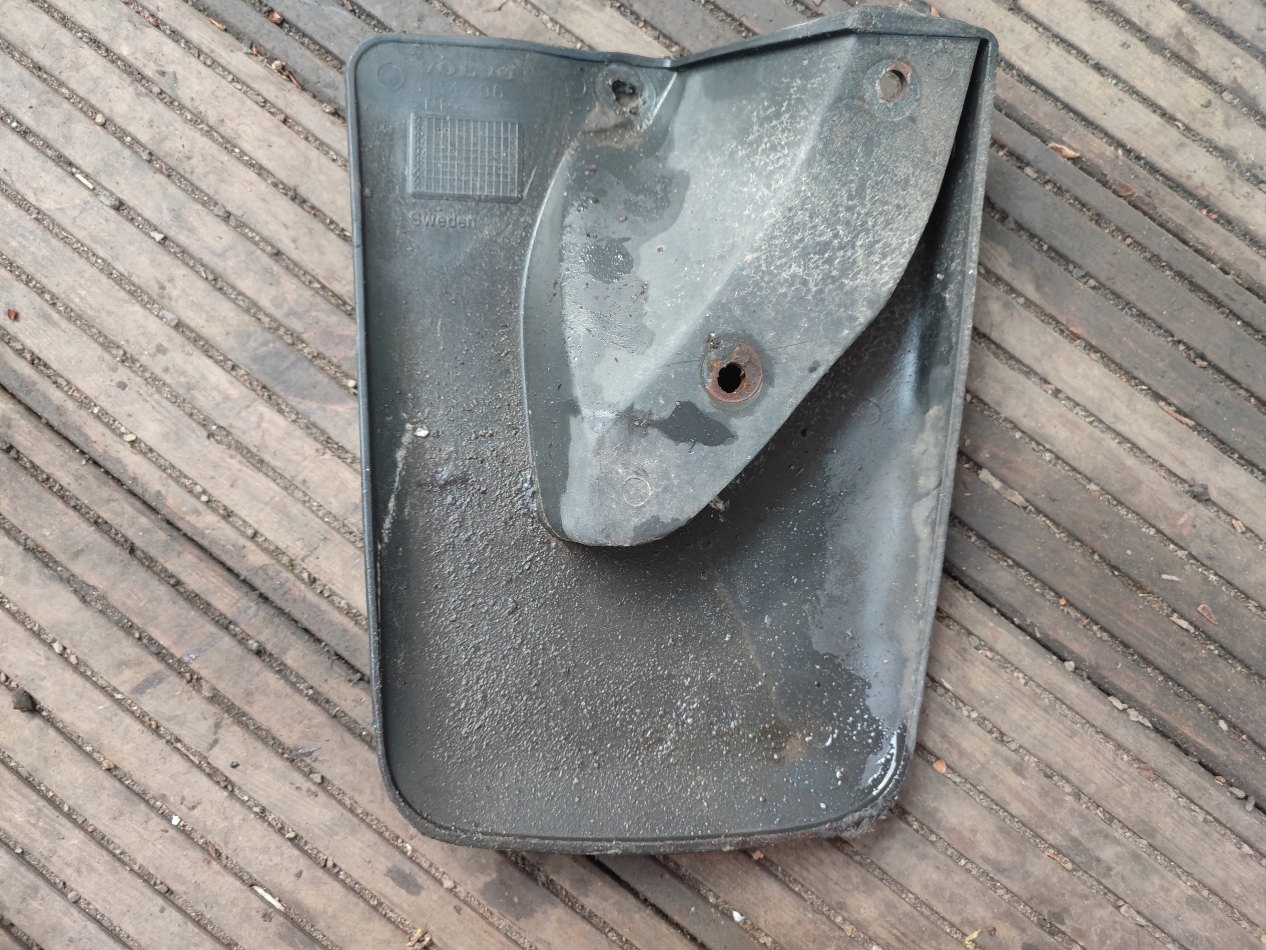 mudguard flap front VOLVO 960 9134296