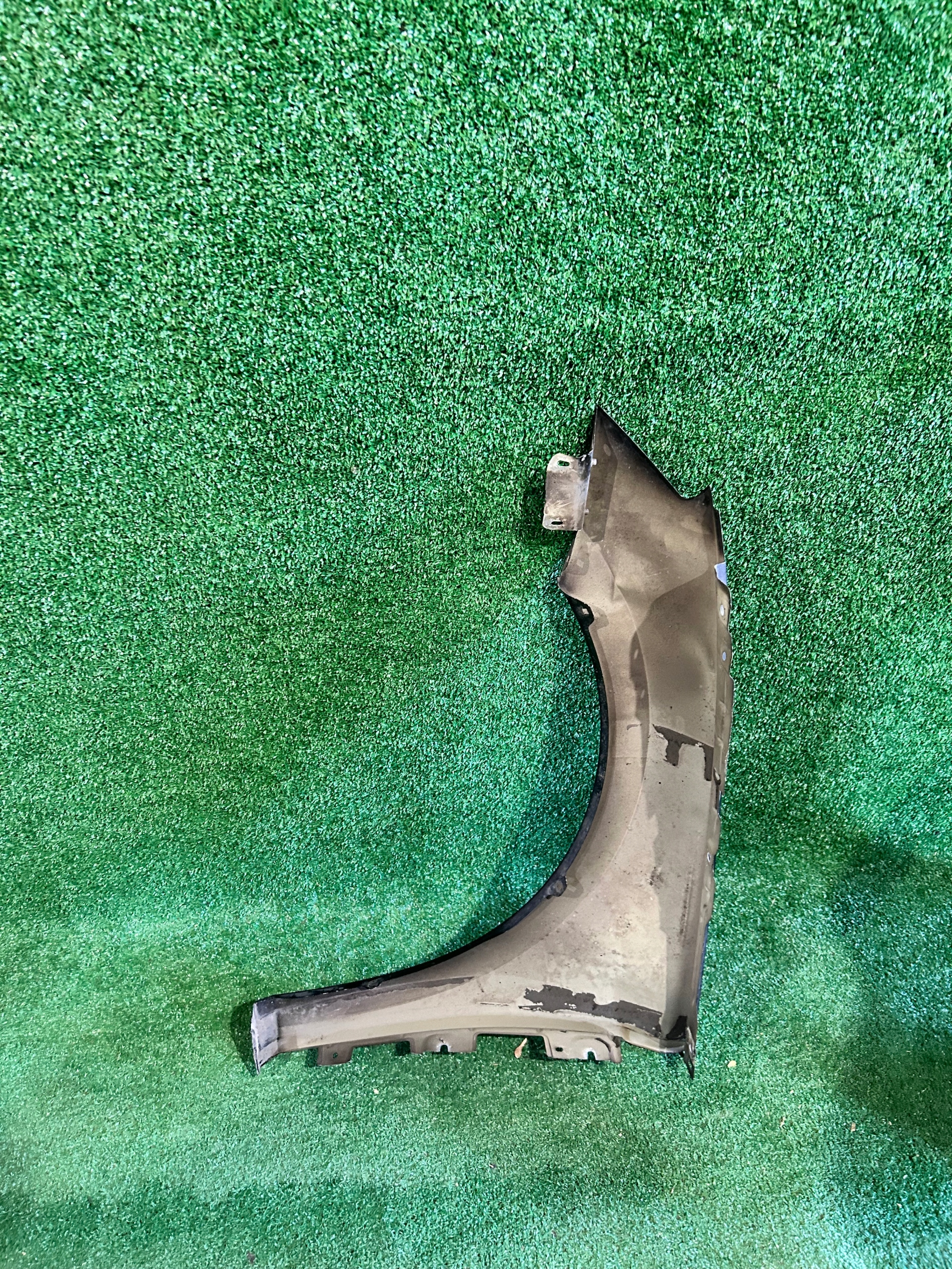 fender front right SKODA SUPERB III NR.975