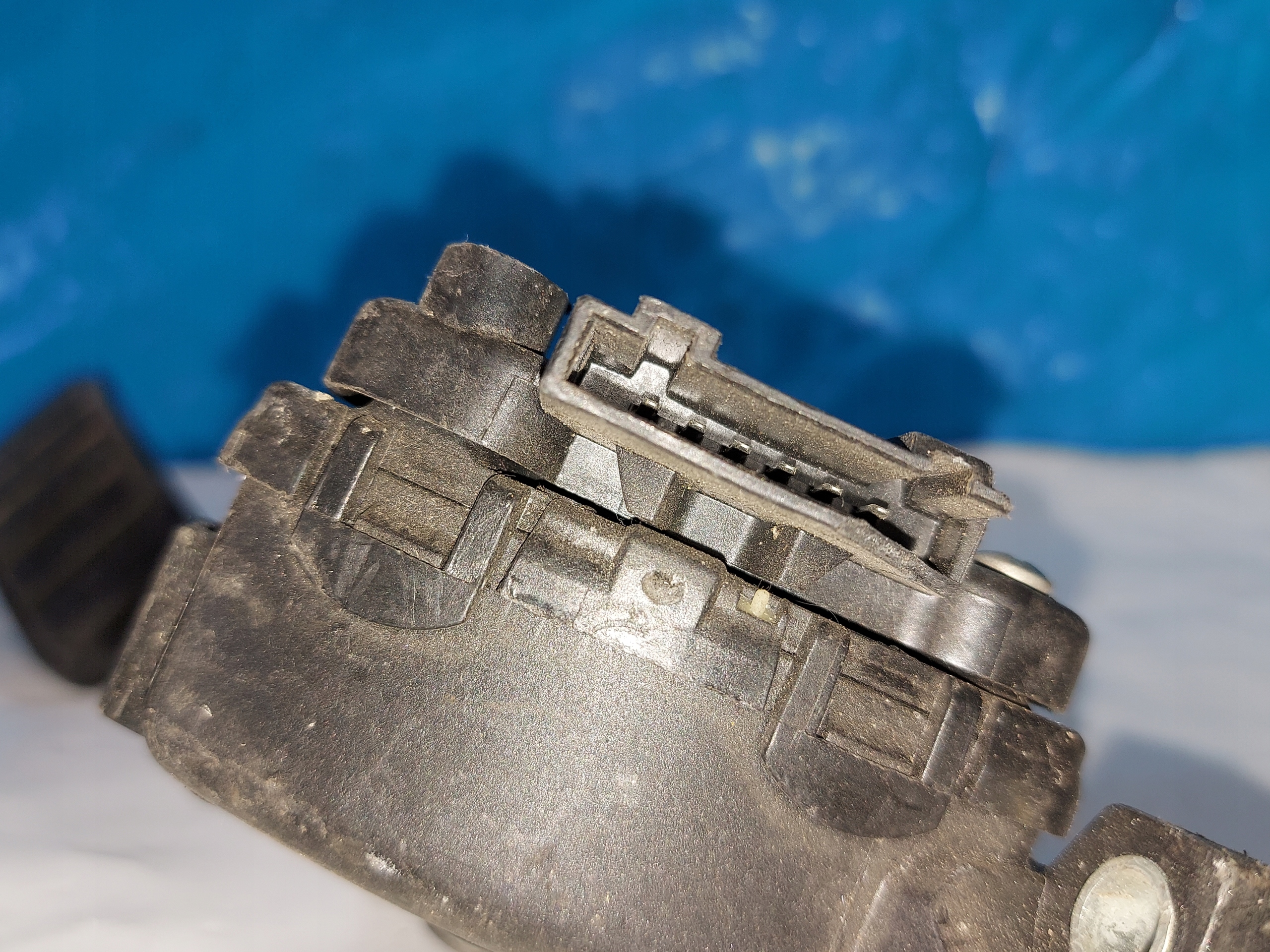 Gaspedal LAGUNA II 2.0T 8200003393