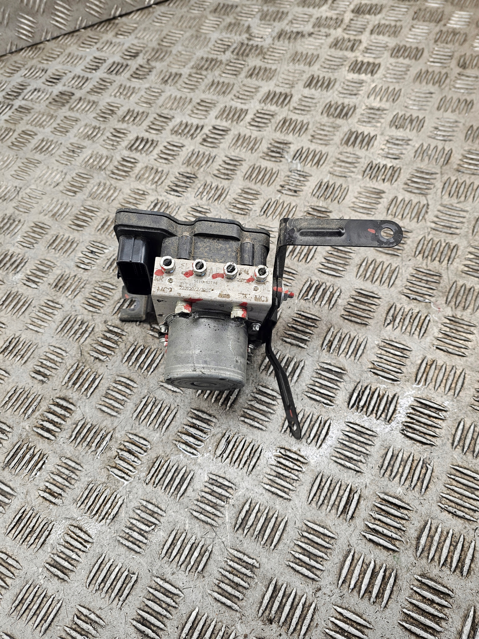 Suzuki SX4 S-cross II, 2023r pump control unit module ABS 1.4H 56110-63TA0