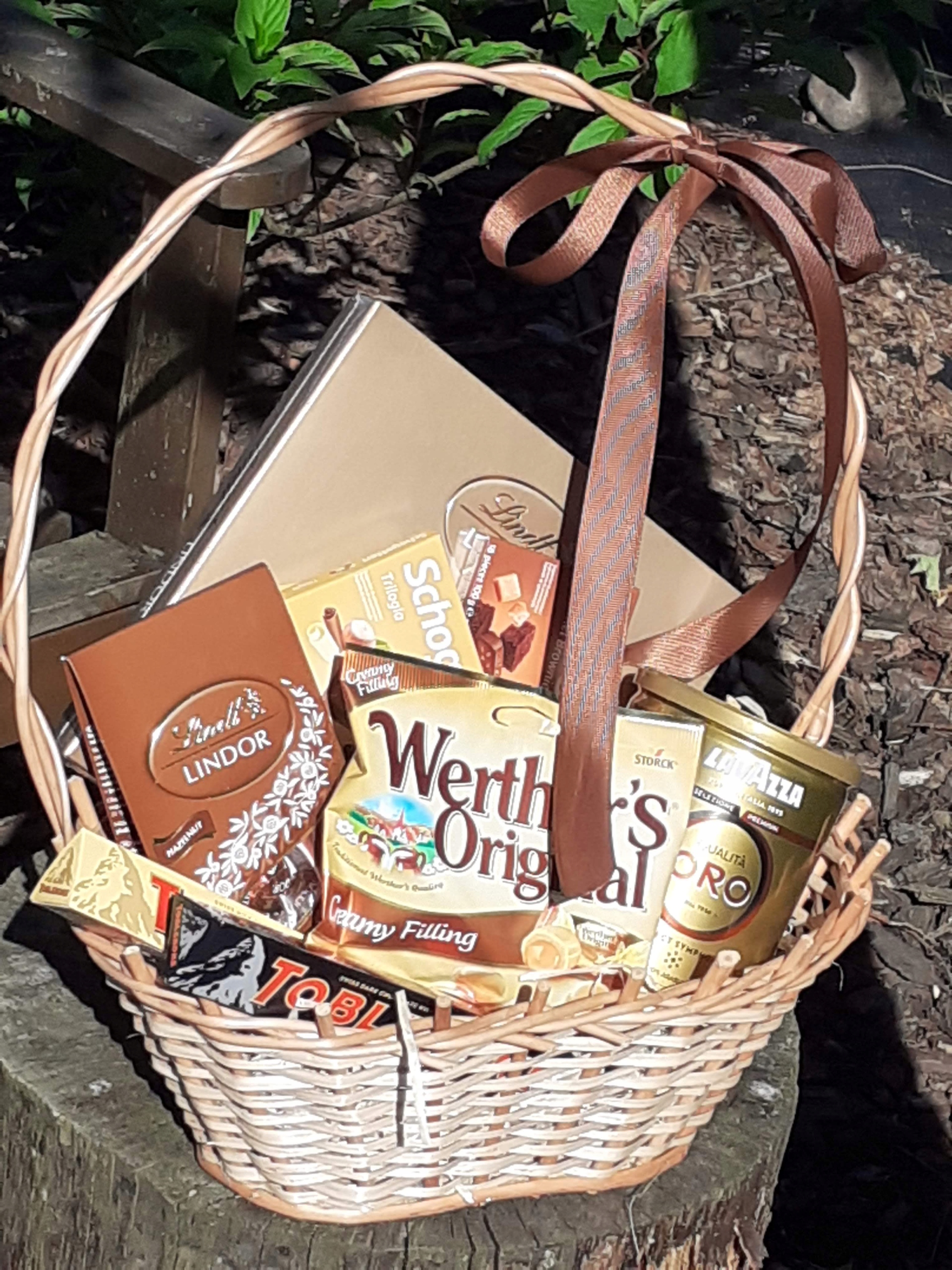 Dárkový koš sladkostí košík Bonus Lístek