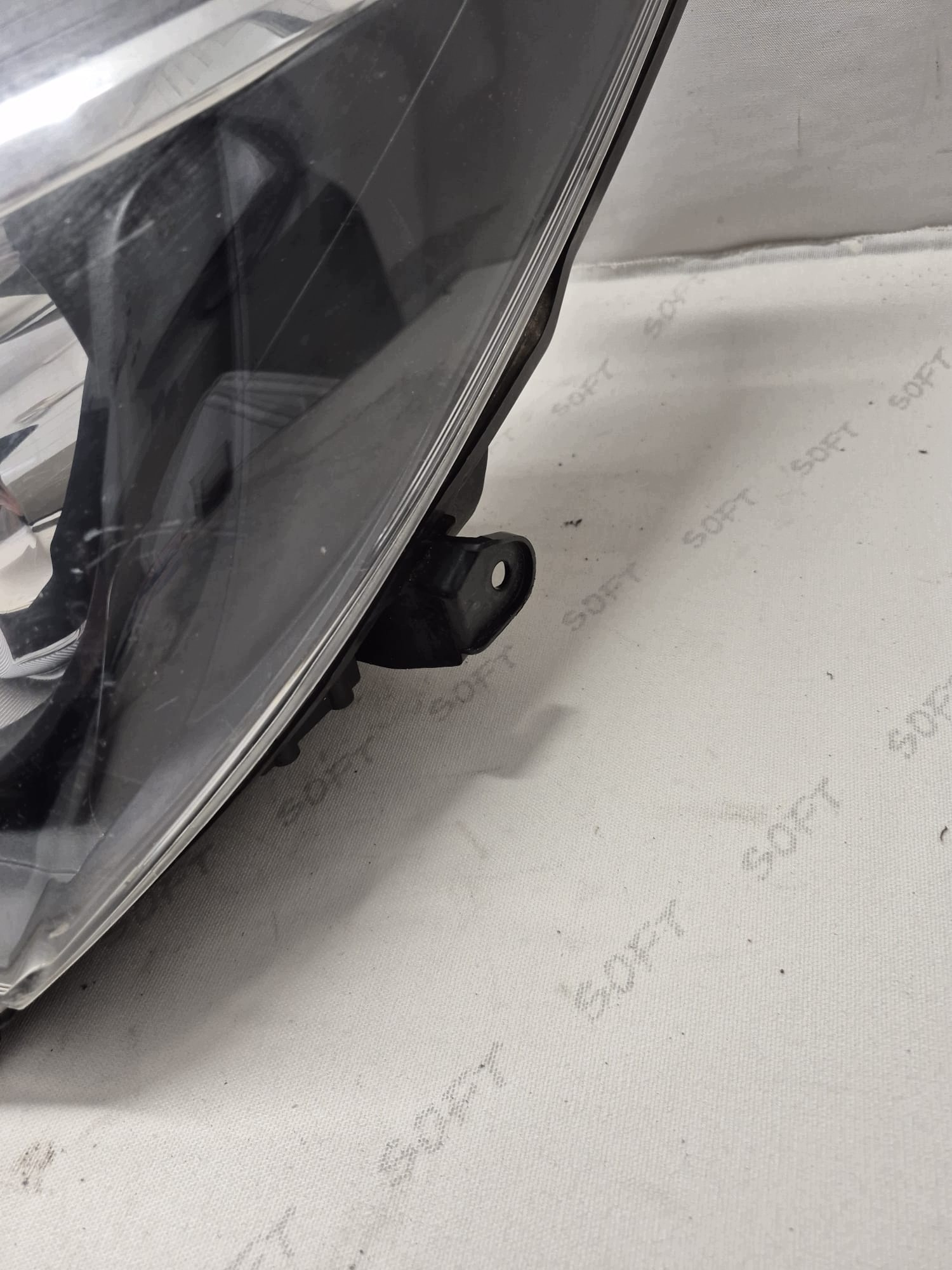 TOYOTA YARIS III LIFT 14- light left front front lens