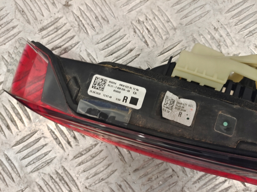 BMW G22 light rear part left UK 7956629