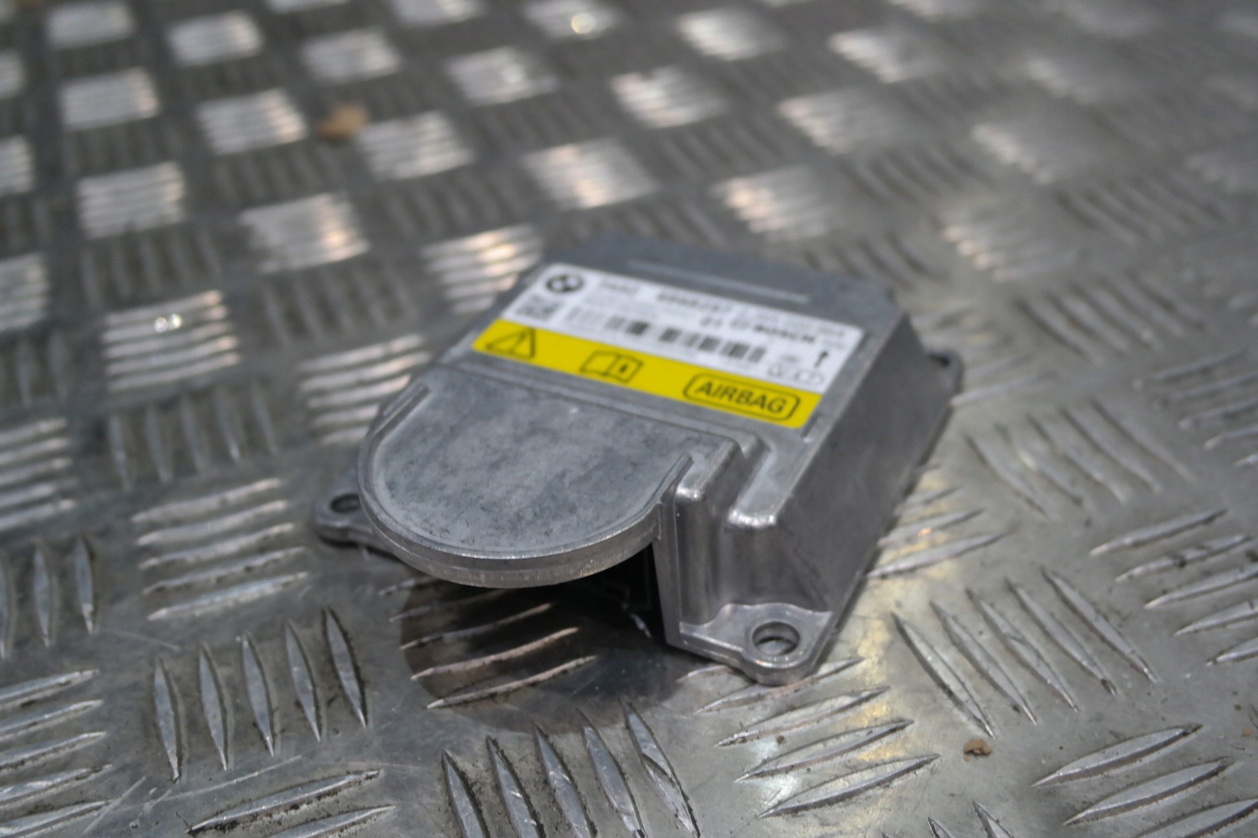 ДАТЧИК ПОДУШКИ БЕЗОПАСНОСТИ BMW ICM 6868257