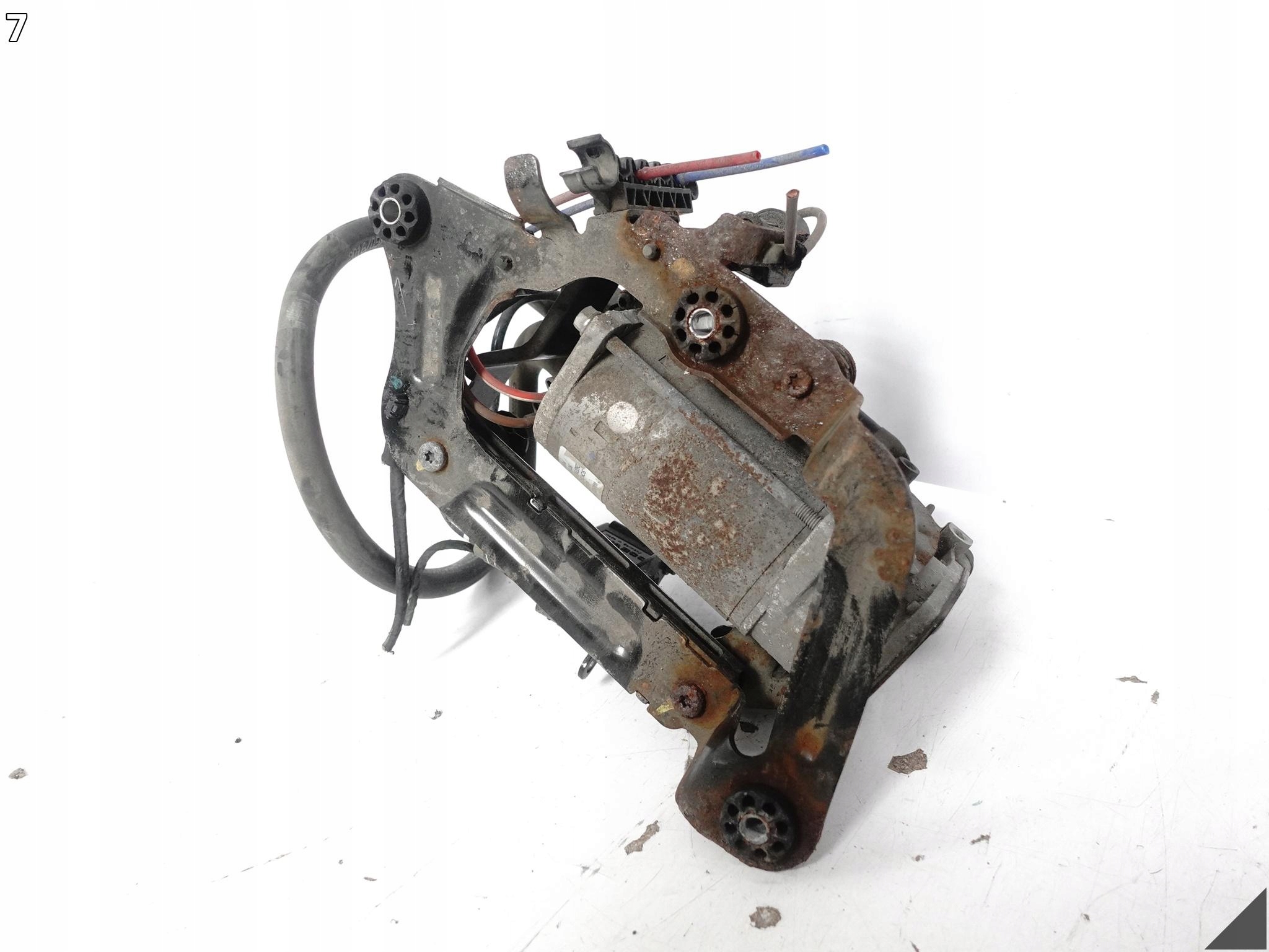 BMW 5 G31 17- compressor; springing PNEUMATYCZNEGO WABCO 2790892