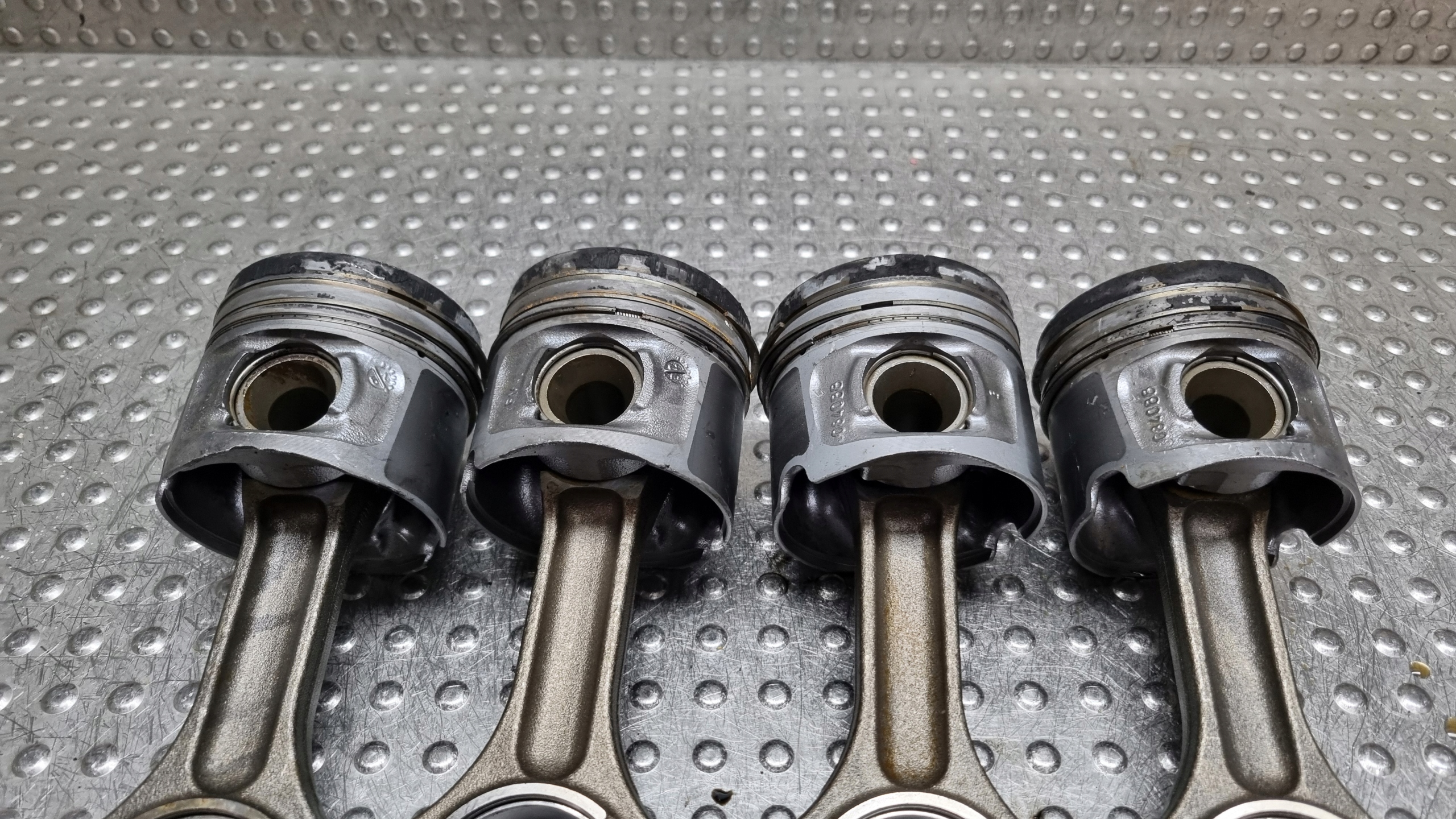 klip klipnjača KPL 084088 911 BMW E90 E91 E60 E61 E87 E84 E83 2.0D N47D20A