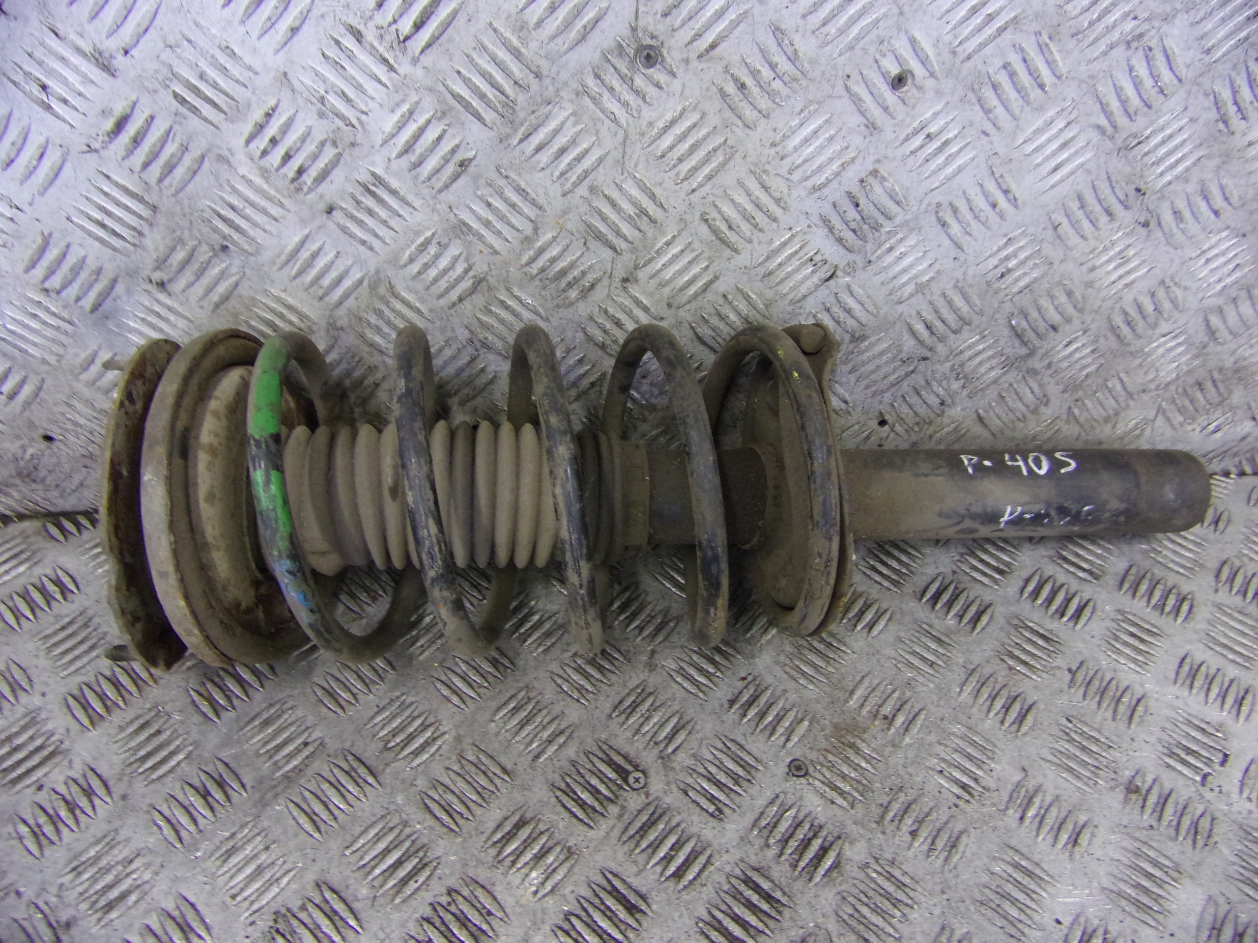 MCPERSON left front front PEUGEOT 405