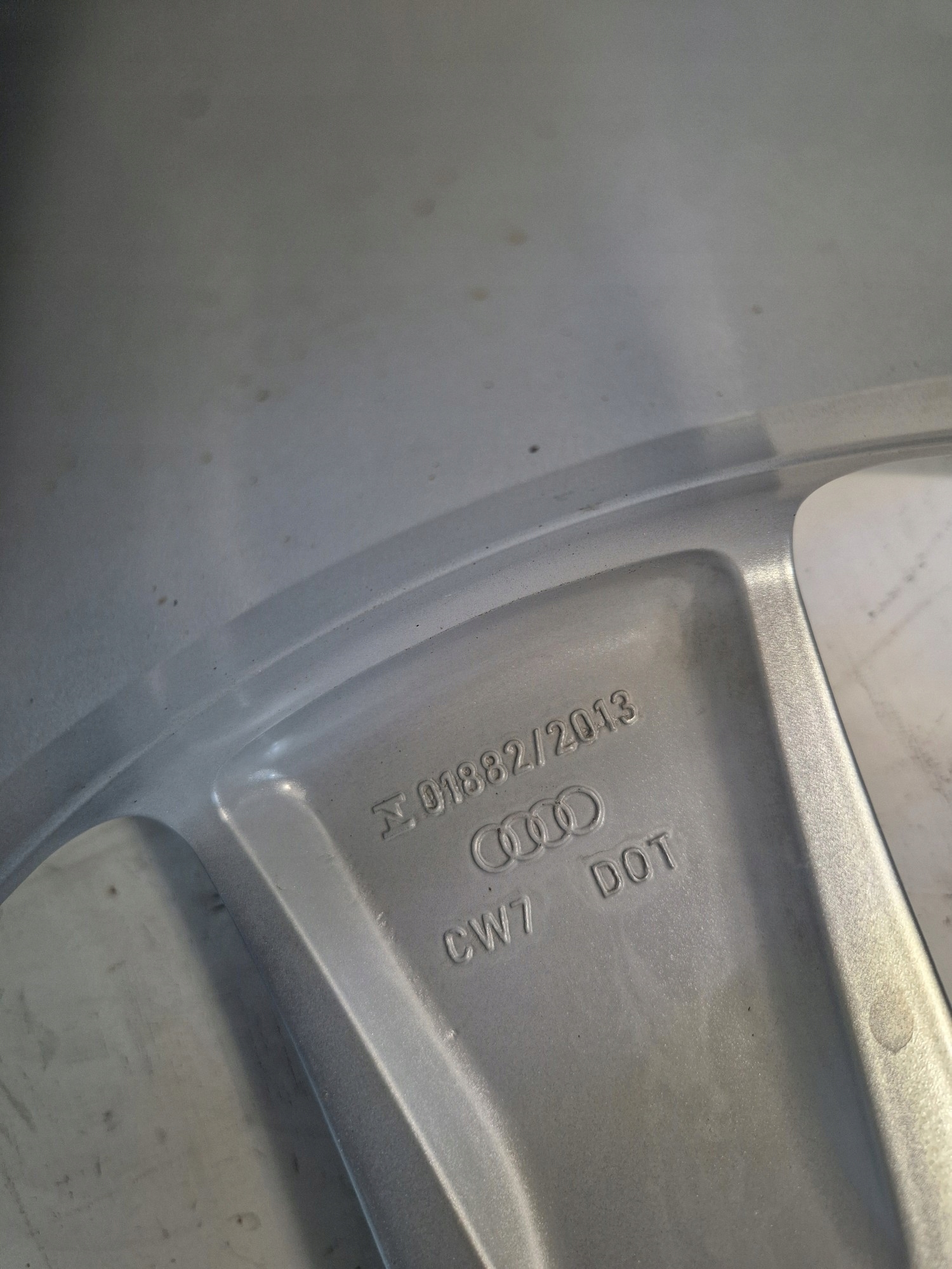 * disk hliníkový Audi OE Q4 E-TRON 8.0" x 19" 5x112 ET 45