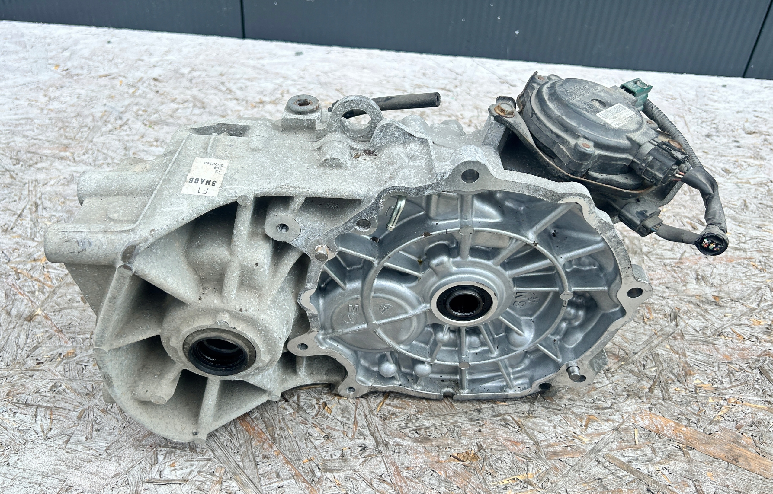 CAMBIO 3NA0B NISSAN LEAF e ZE0 10- 33251-3NA0A
