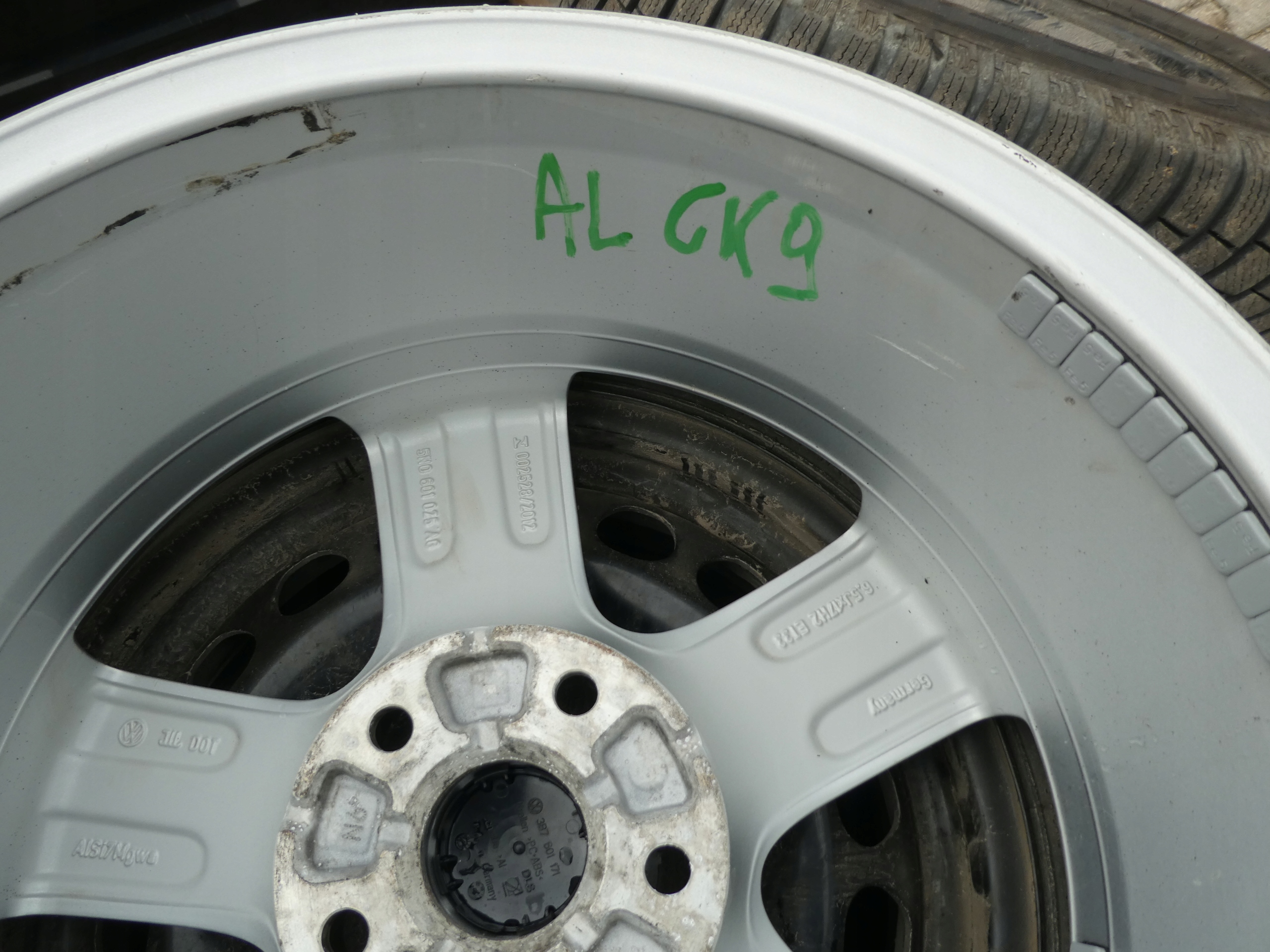 4X discs aluminium disc VW 5N0601025AG