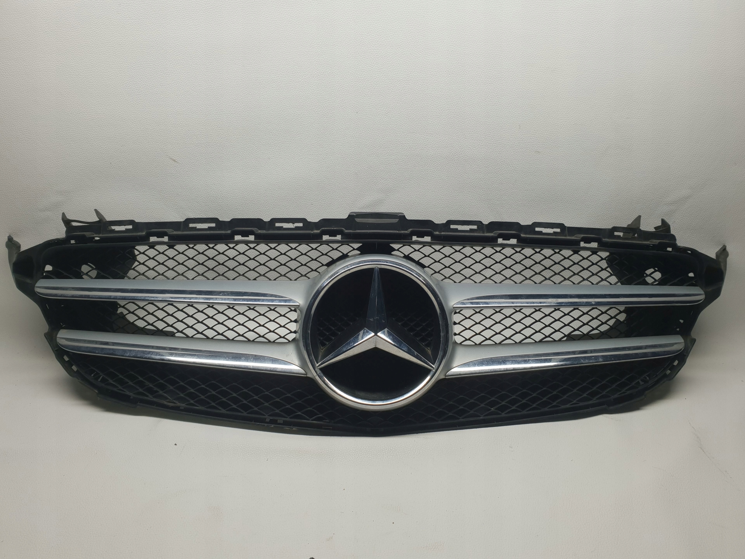 Mercedes-Benz C-Klasse W205 Kühlergrill FRONTGRILL Kühlergitter A2058800183 - Thumbnail 1