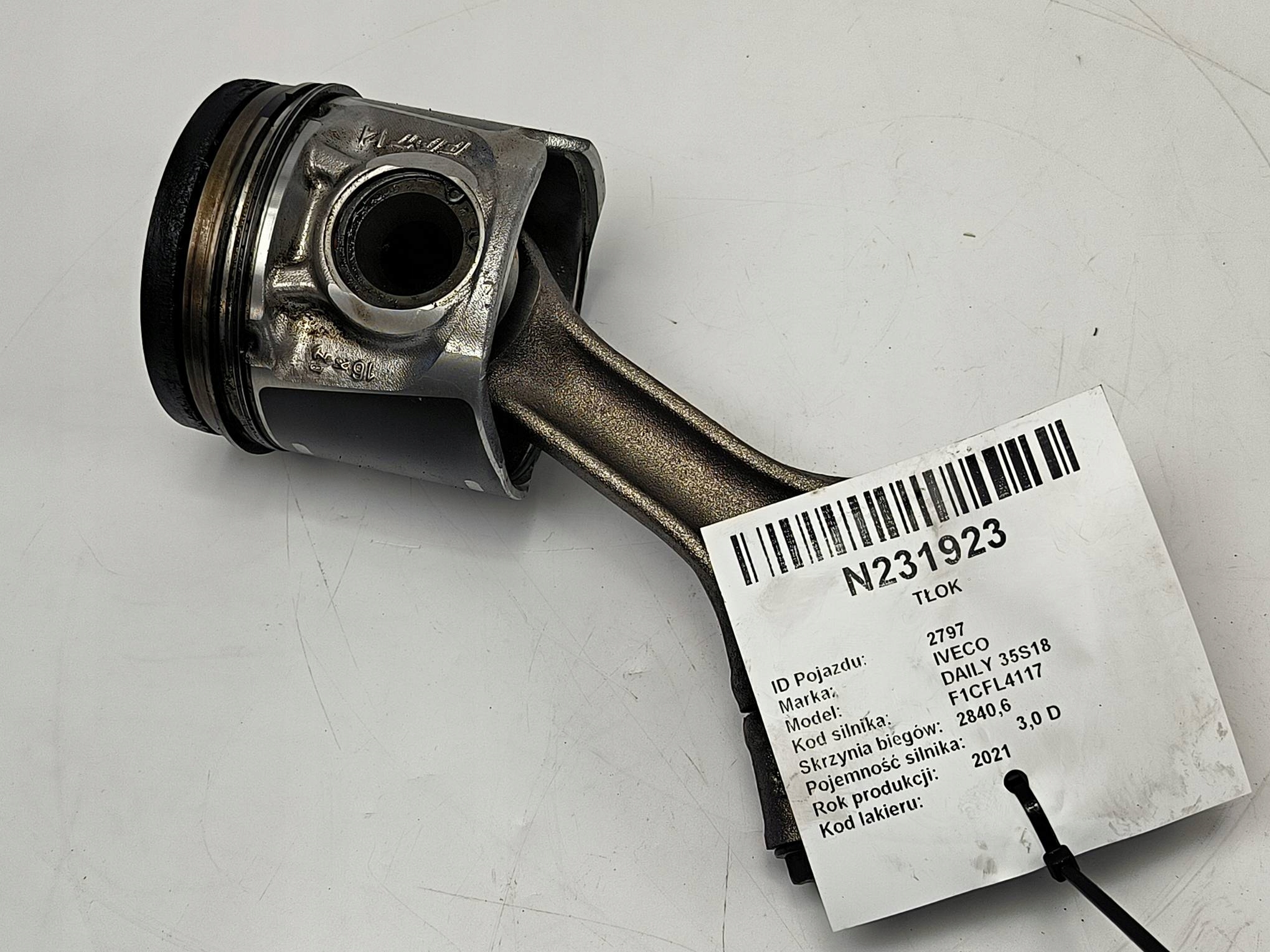 piston 096101R IVECO DAILY 35S18