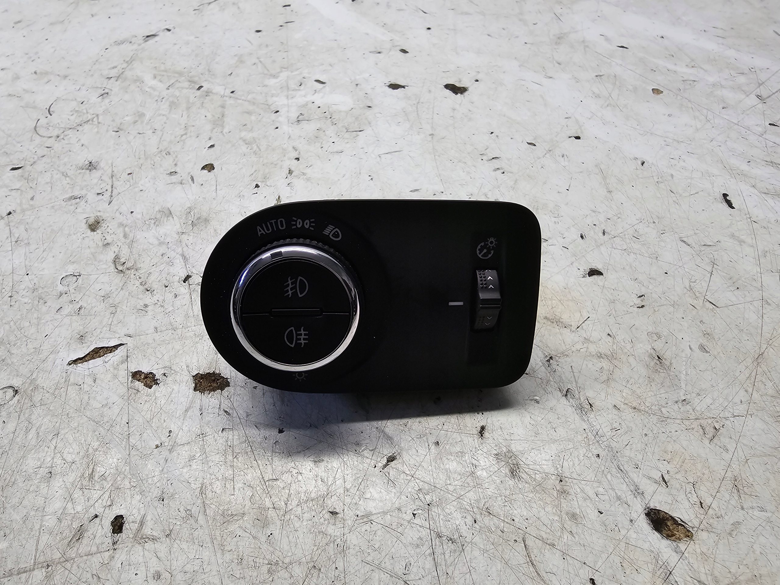 OPEL GRANDLAND X switch light switch FULL LED 39050760