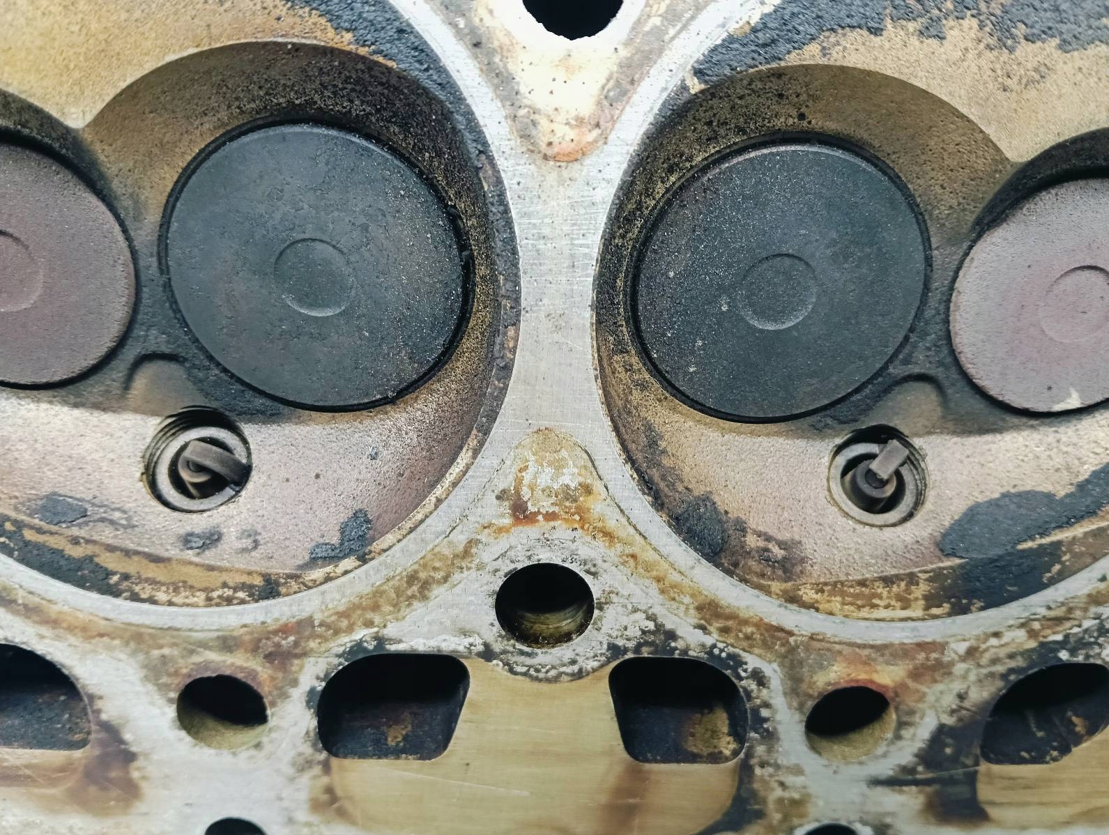 TESTATA SKODA Fabia e 1.4 MPI 047103373H