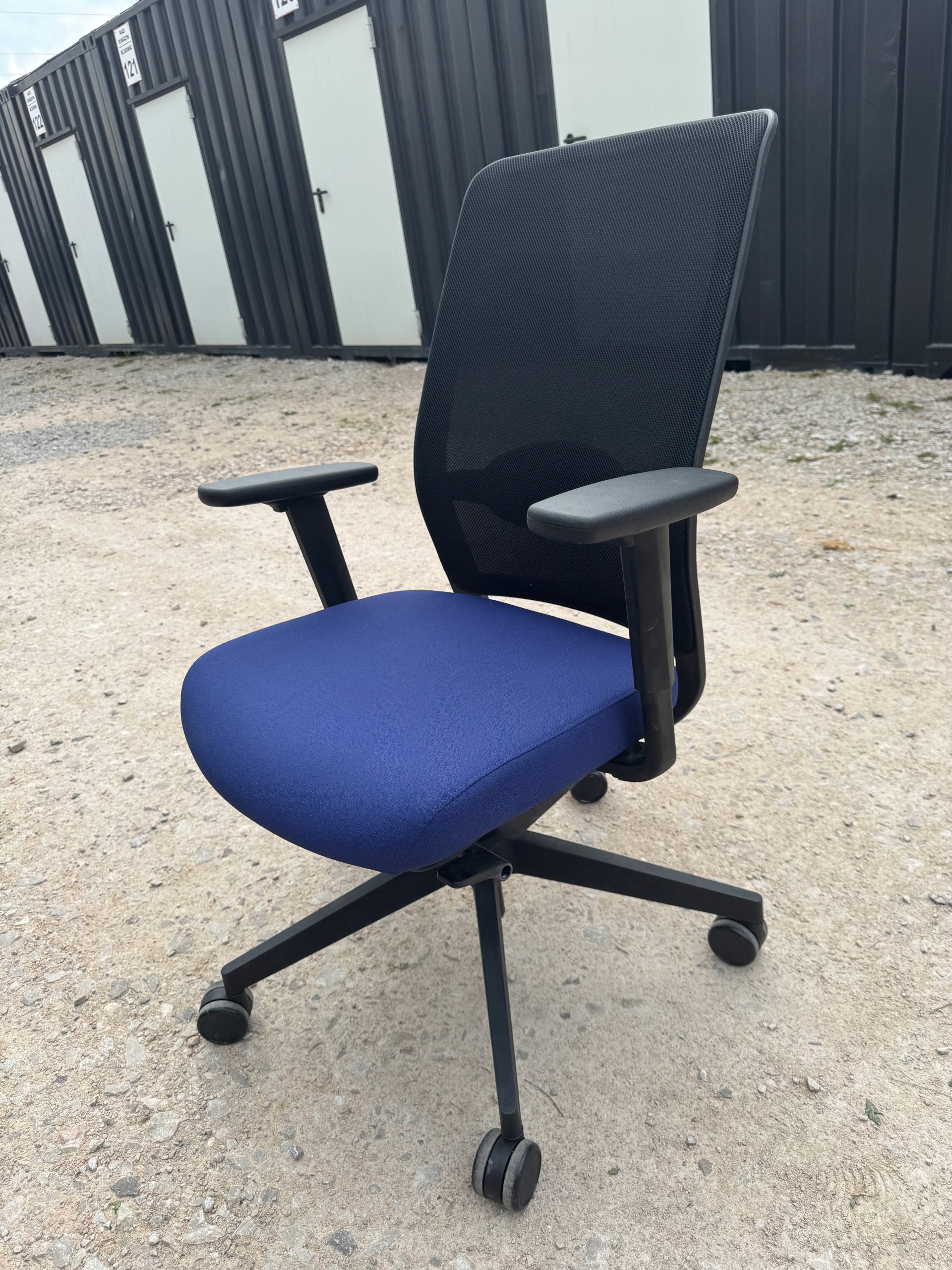 Fotel obrotowy Profim 110 x 72 x 66 cm