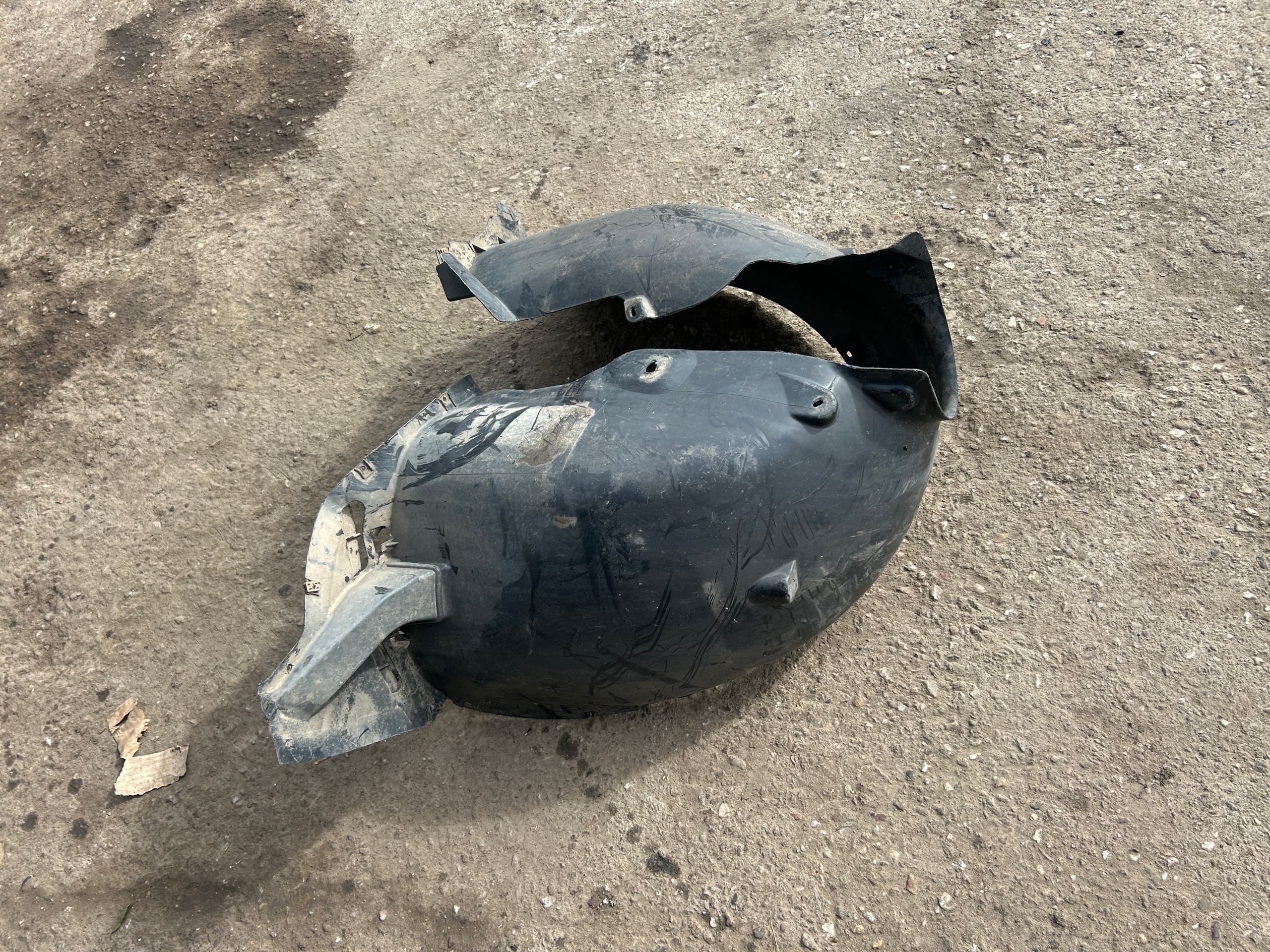 SKODA OCTAVIA III mudguard left front
