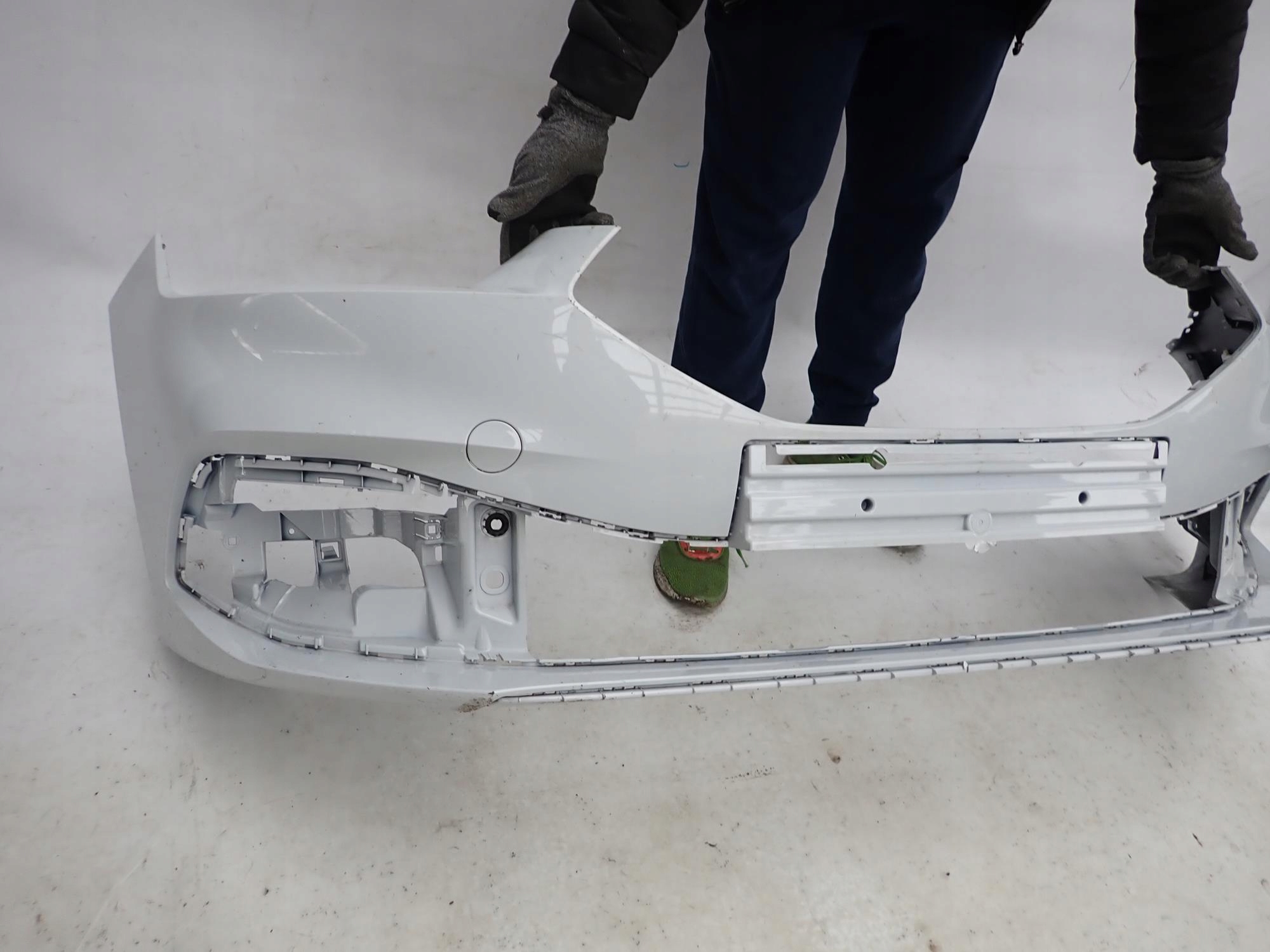 SEAT LEON IV 4 20-> bumper front front PDC
