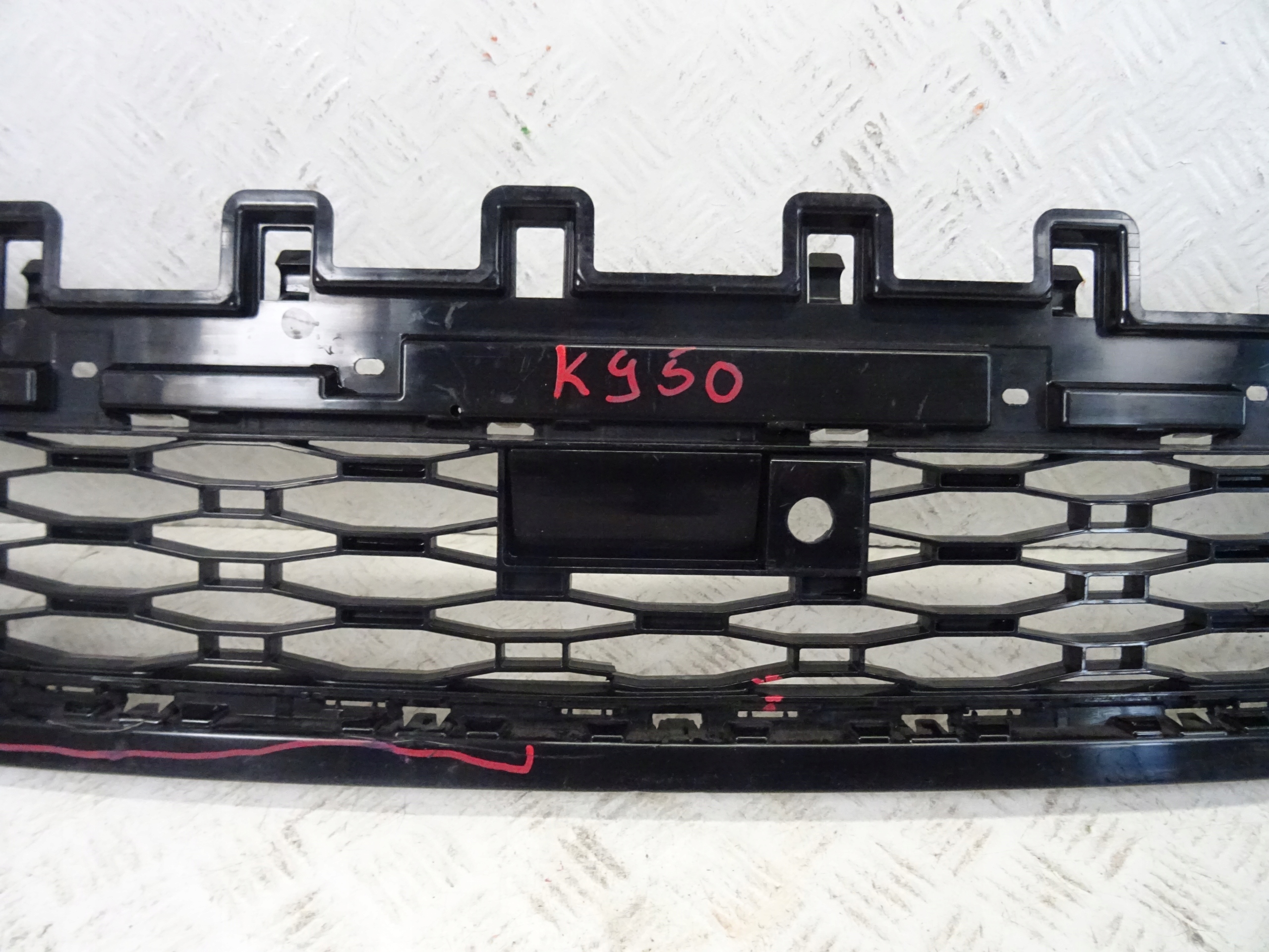 grid of a bumper front front central RANGE ROVER SPORT L461 N9X2-8A133-A