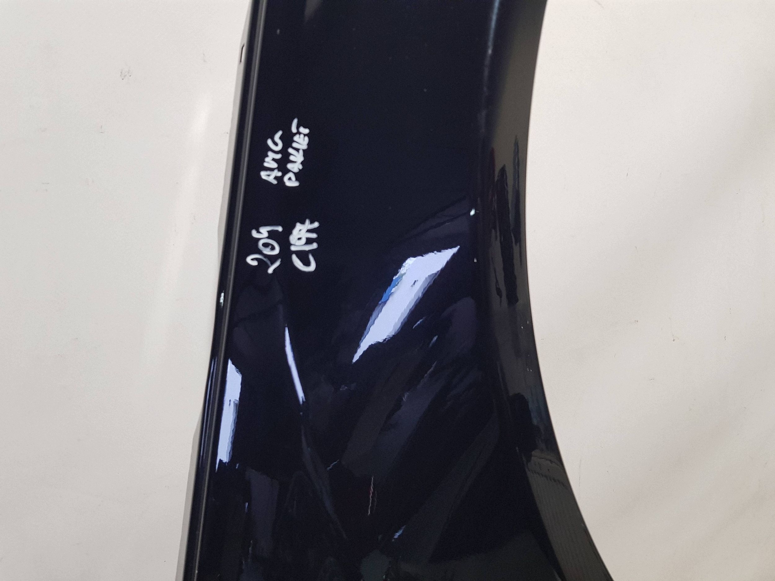 fender front front right Mercedes C W204 197 c197